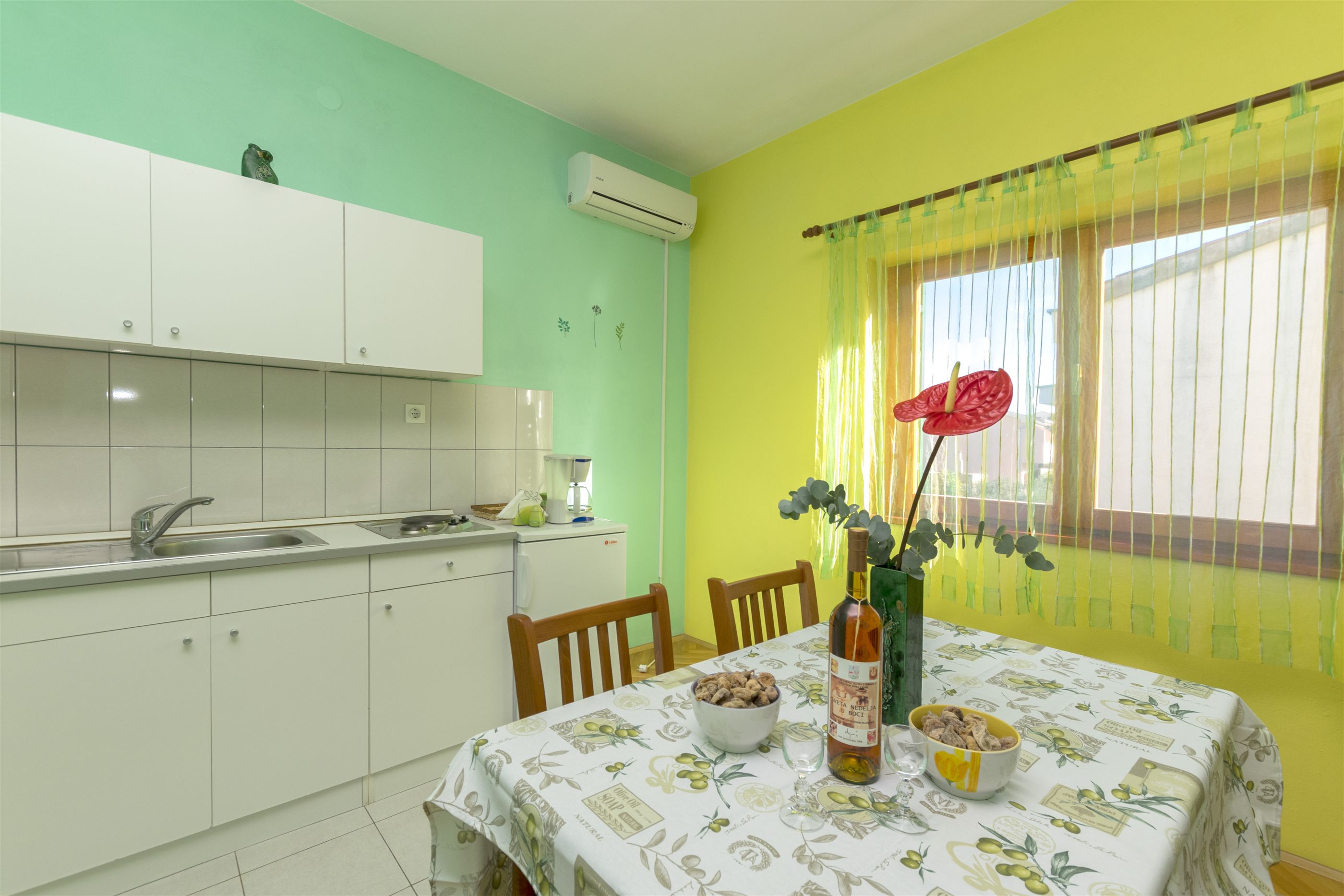 Apartments Albina 10631-A4