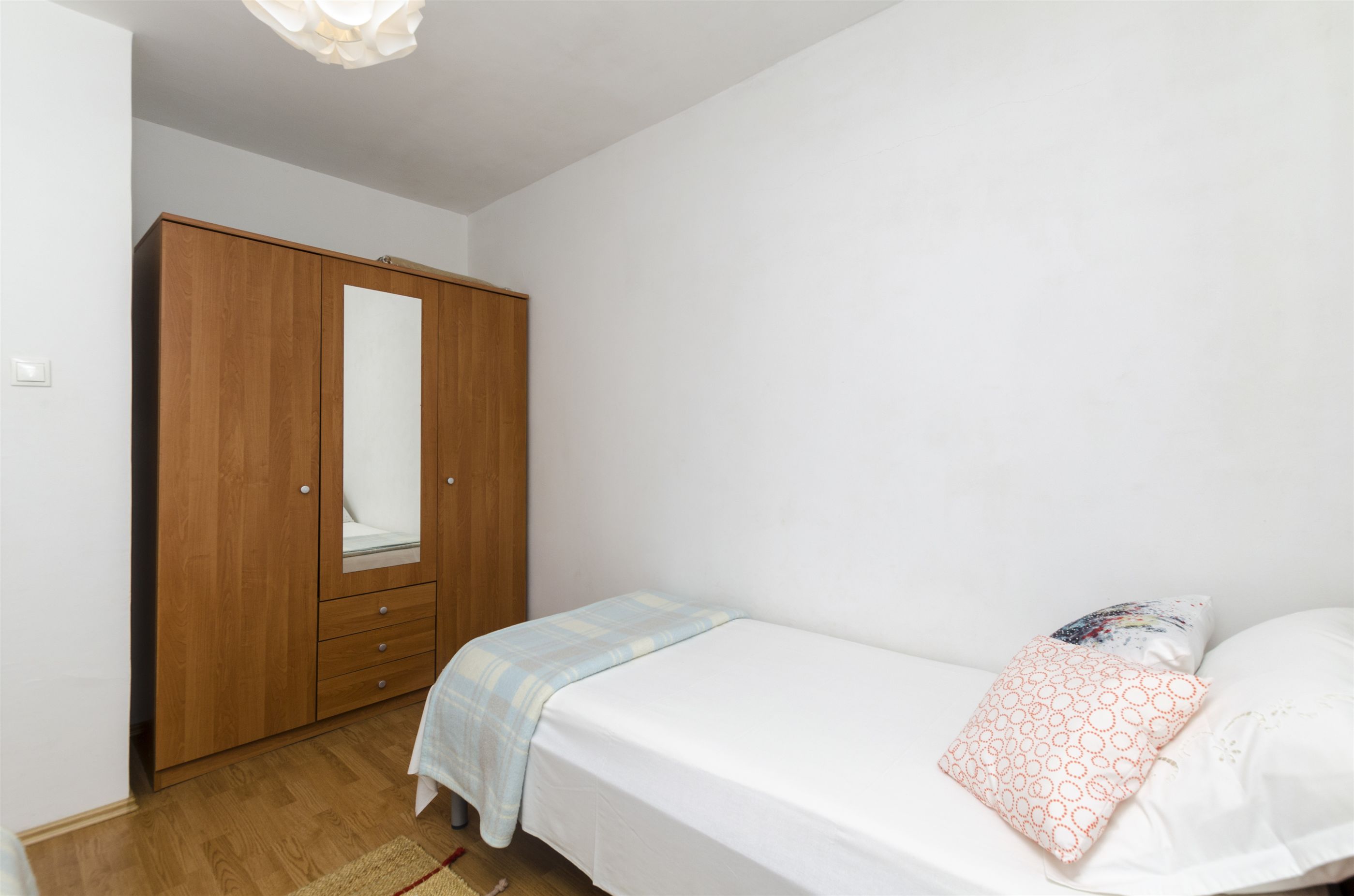 House Jadranka 42281-K1