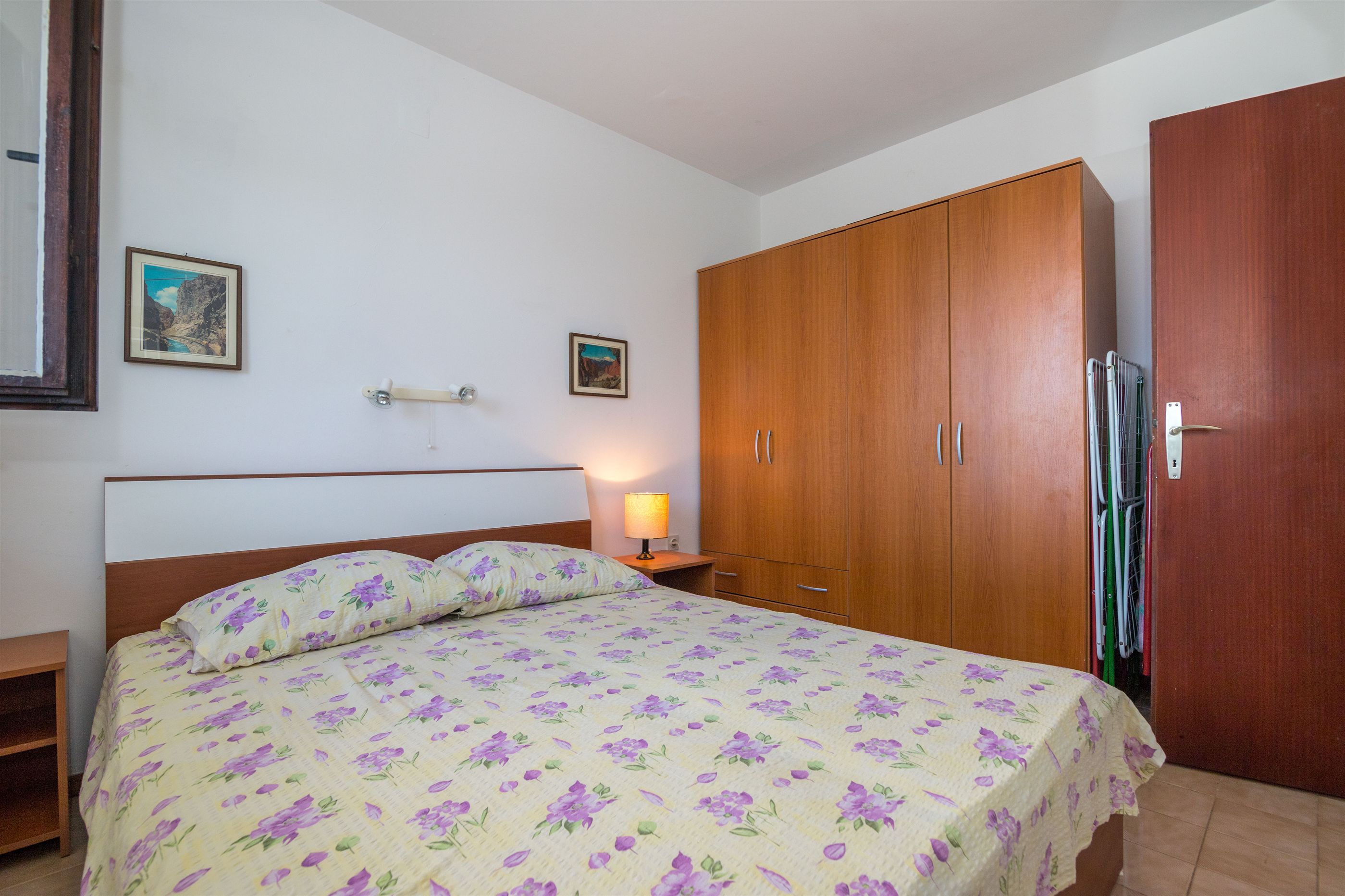 Apartments Ivan 32541-A2