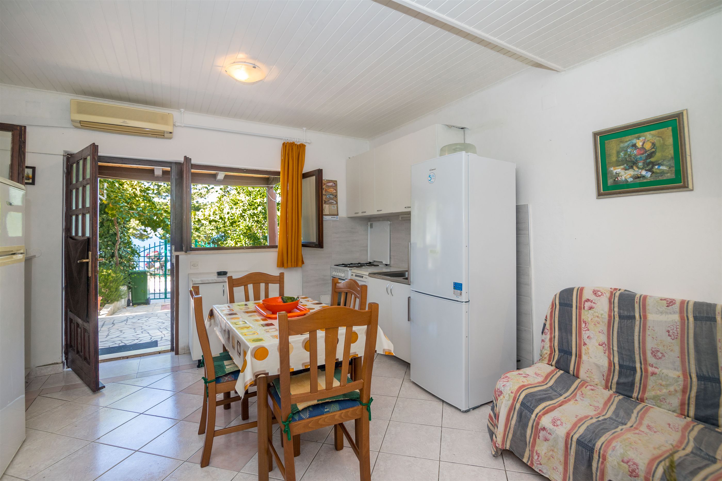 Apartments Ivan 32541-A1