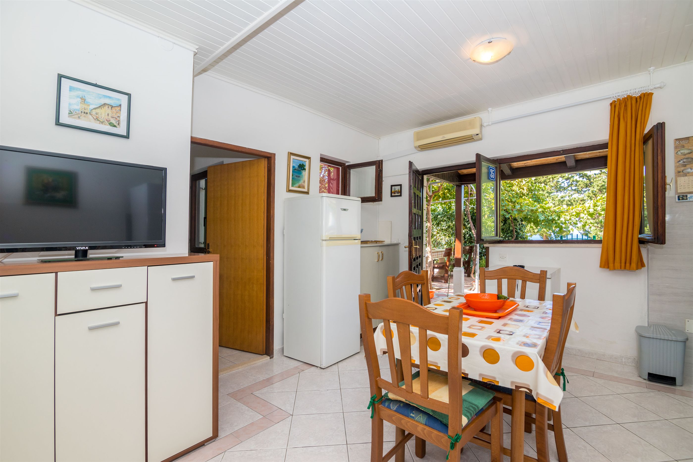Apartments Ivan 32541-A1
