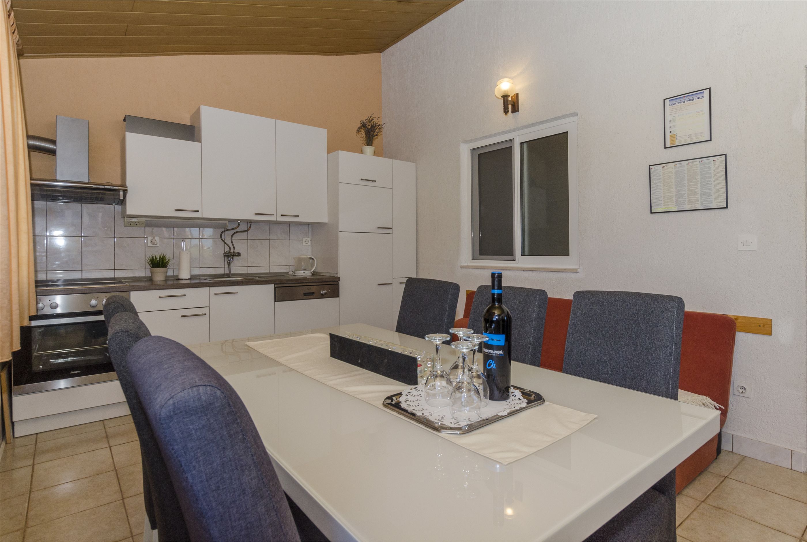 Apartments Denis 38341-A3