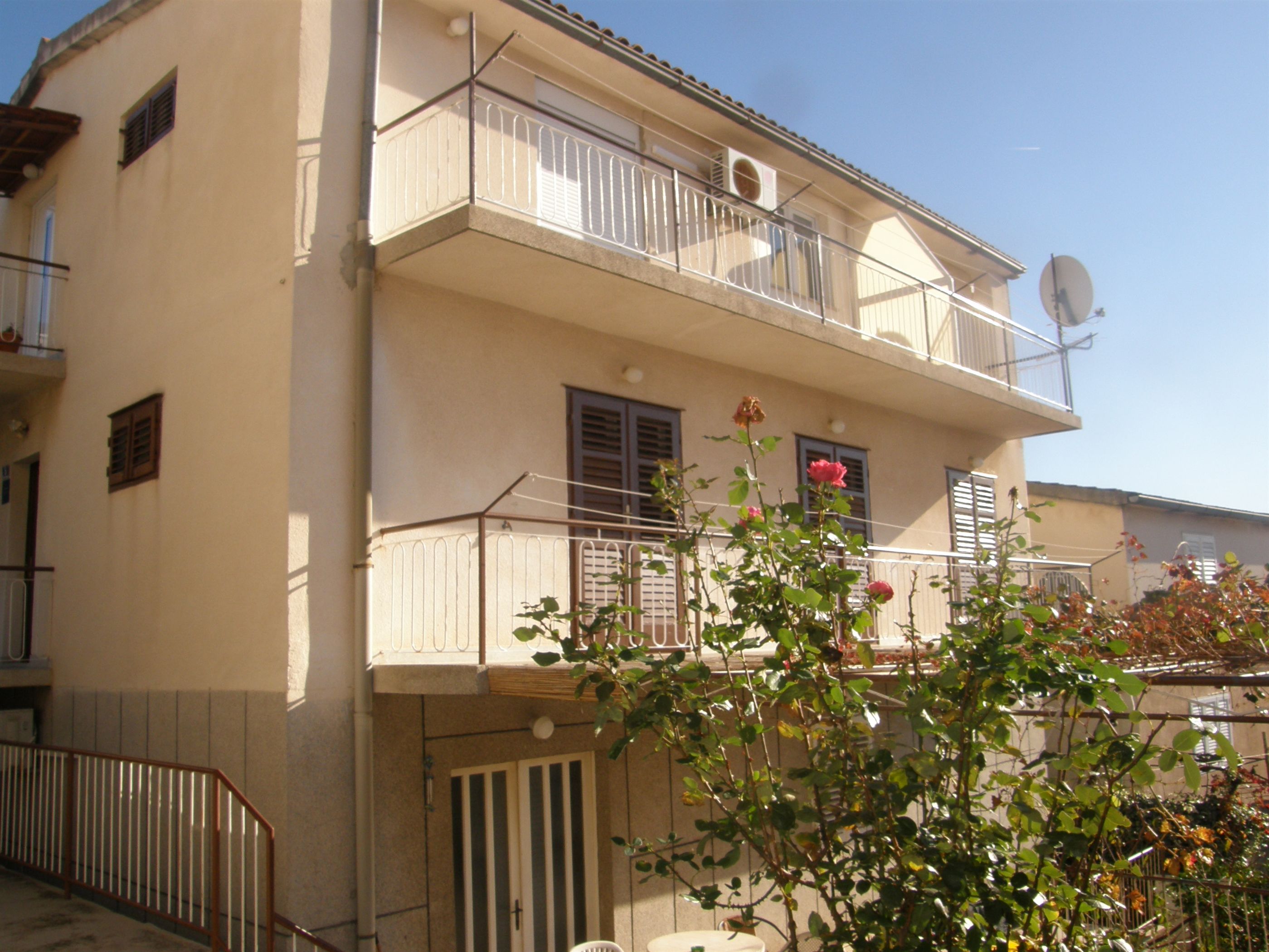 Apartments Paško 15485-A2