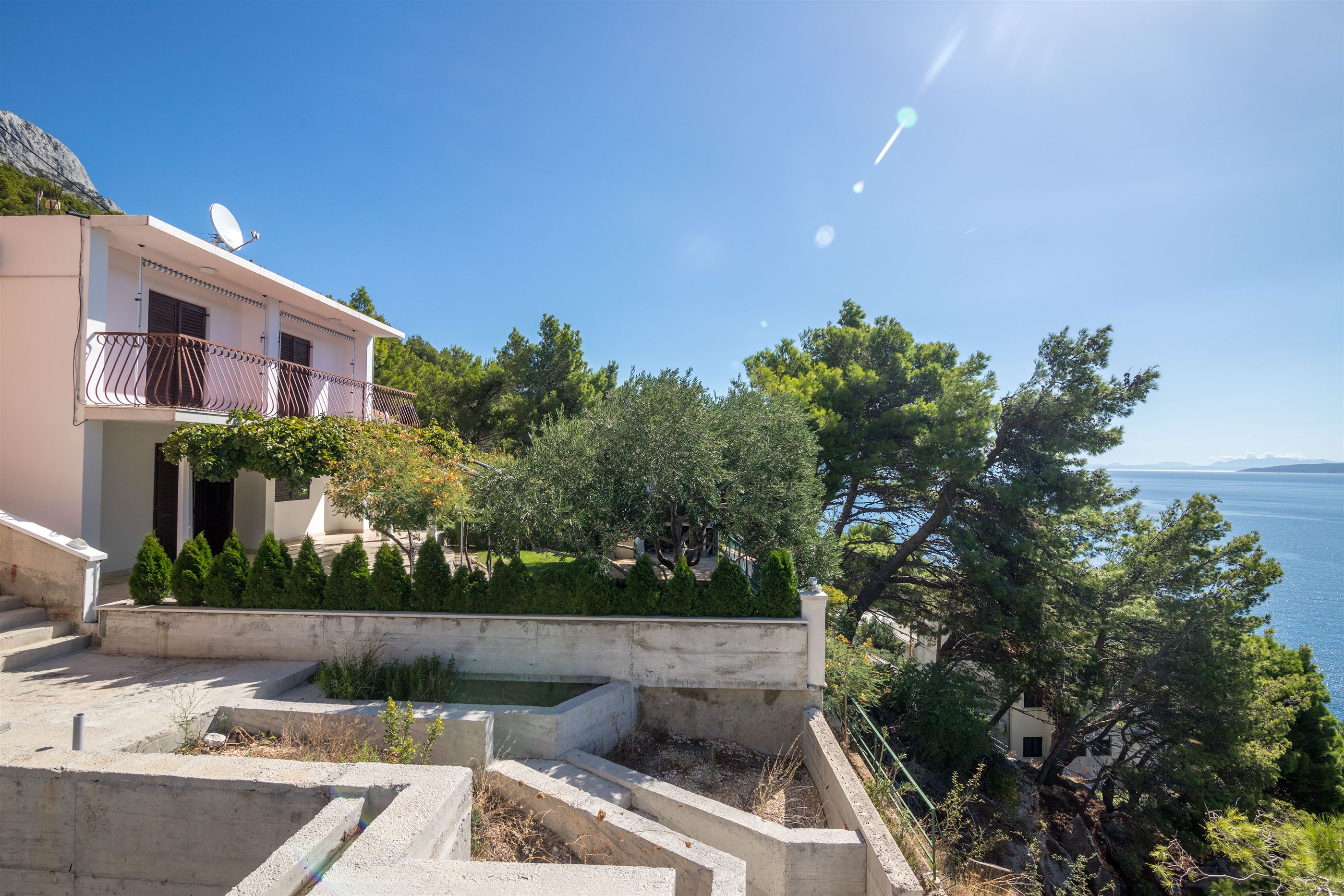 Apartments Djani 31111-A2