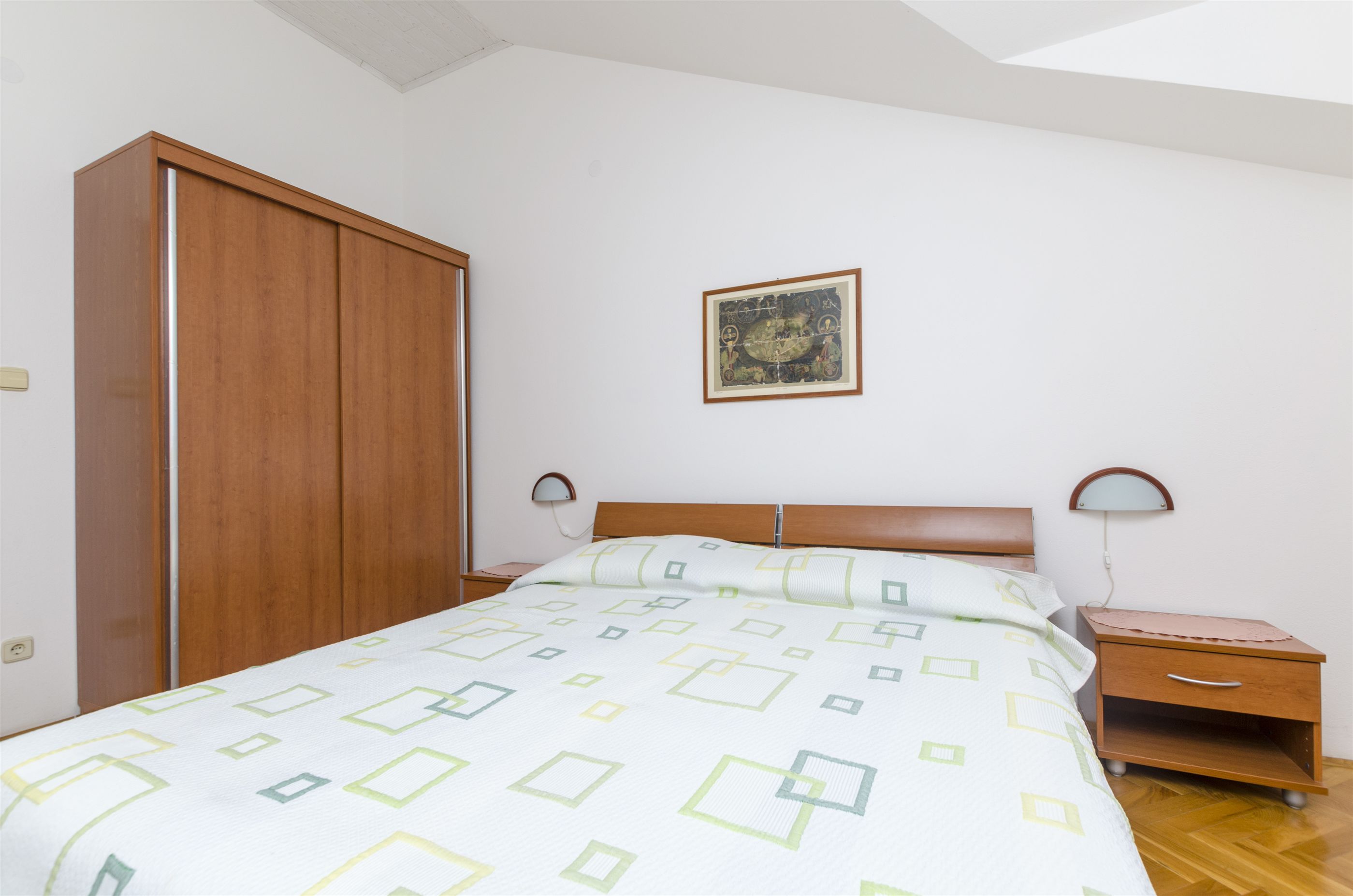 Apartment and Rooms Mate 38551-A1