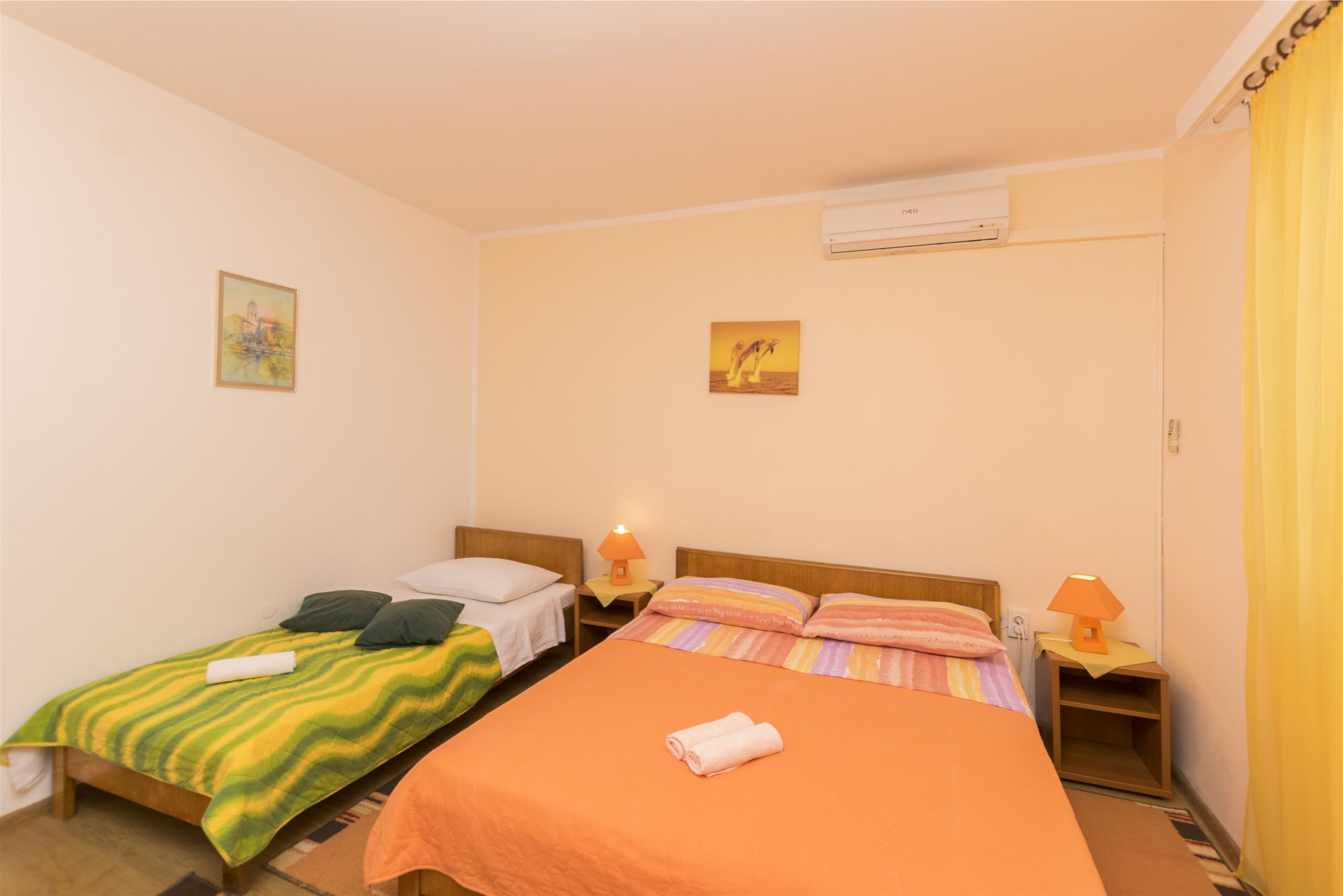 Apartment and Room Ivica 29951-S2