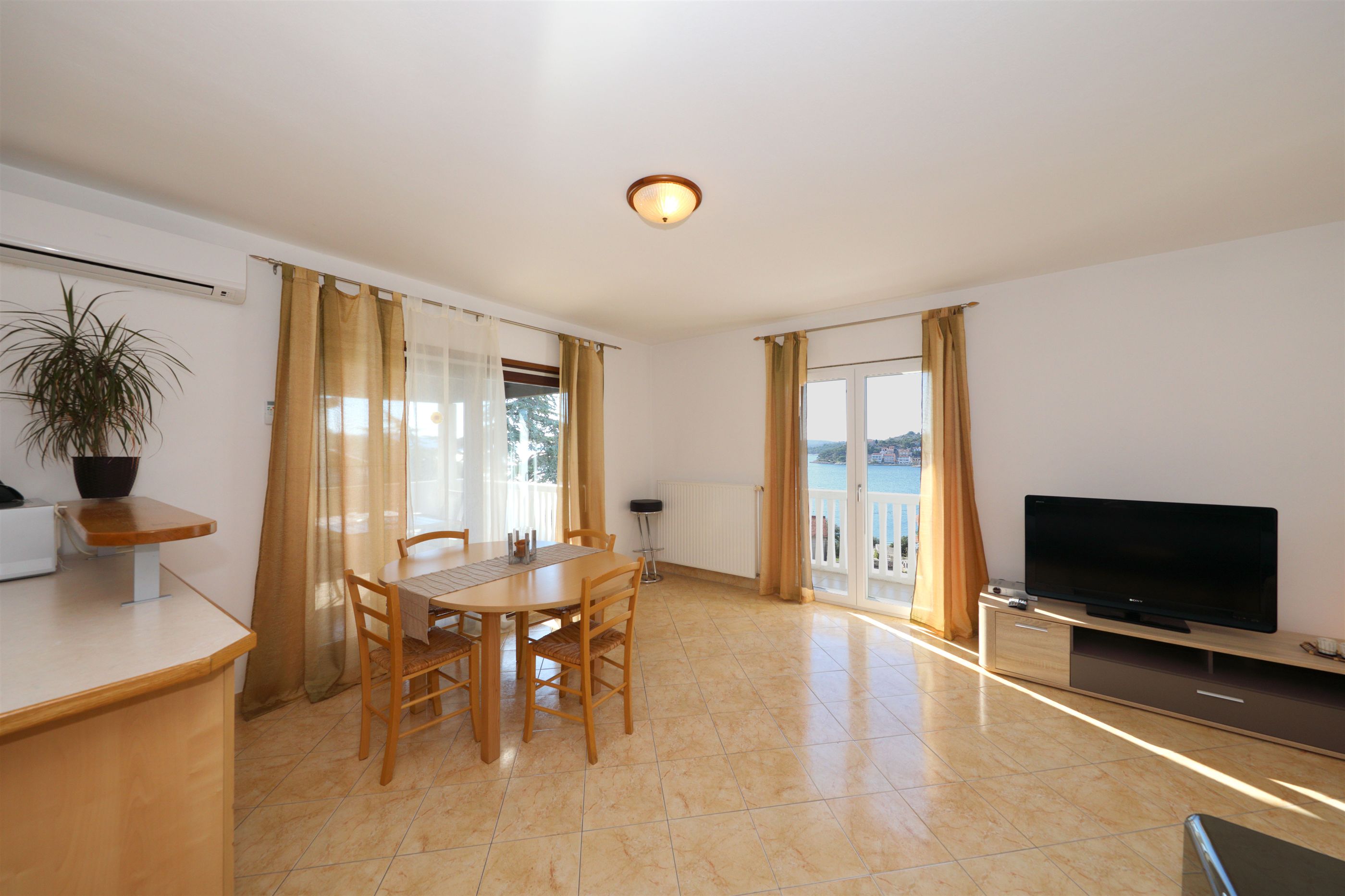 Apartments Snježana 23871-A3