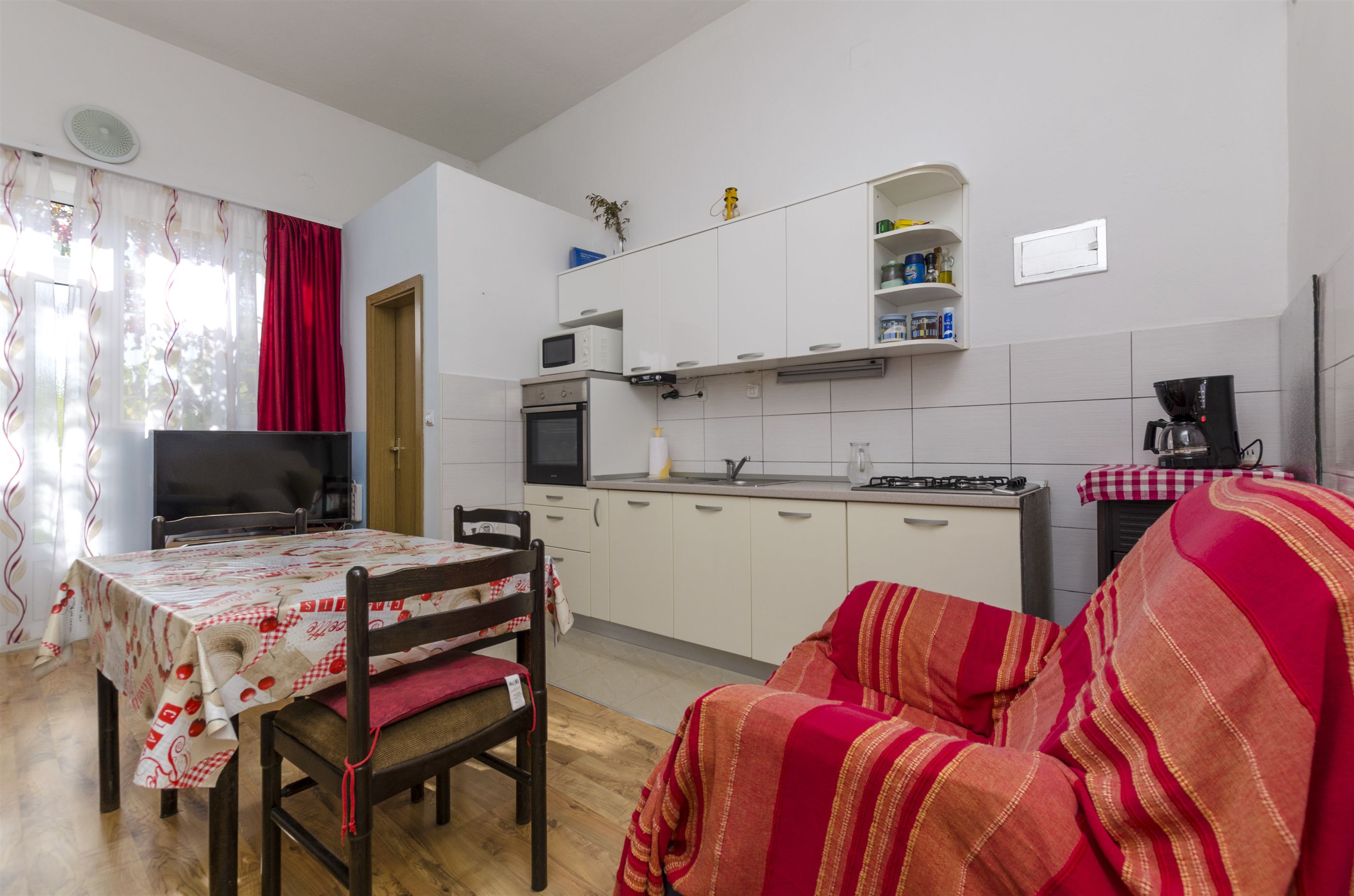 Apartments Bilo 32111-A1