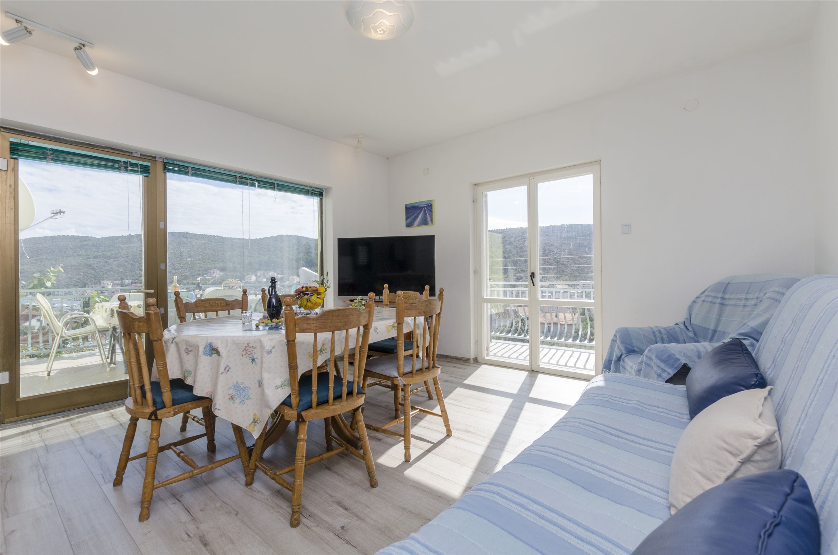 Apartments Bilo 32111-A2
