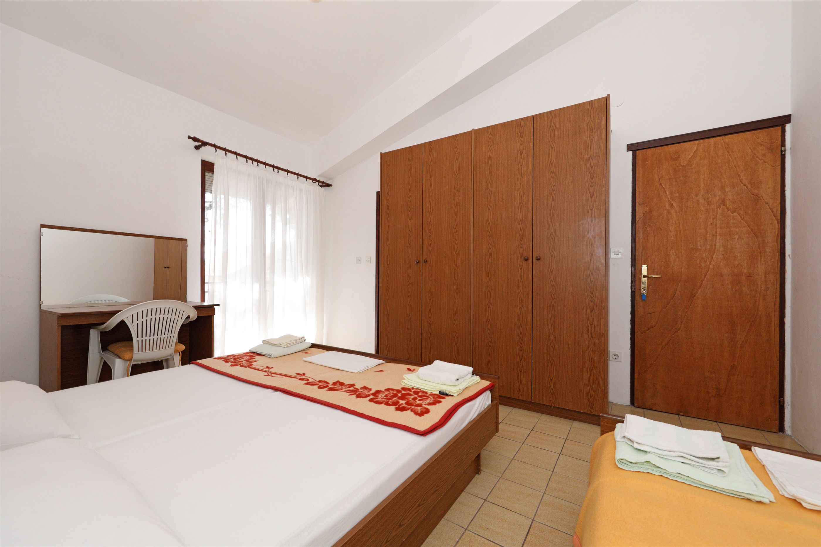 Rooms Jeriko 28681-S3