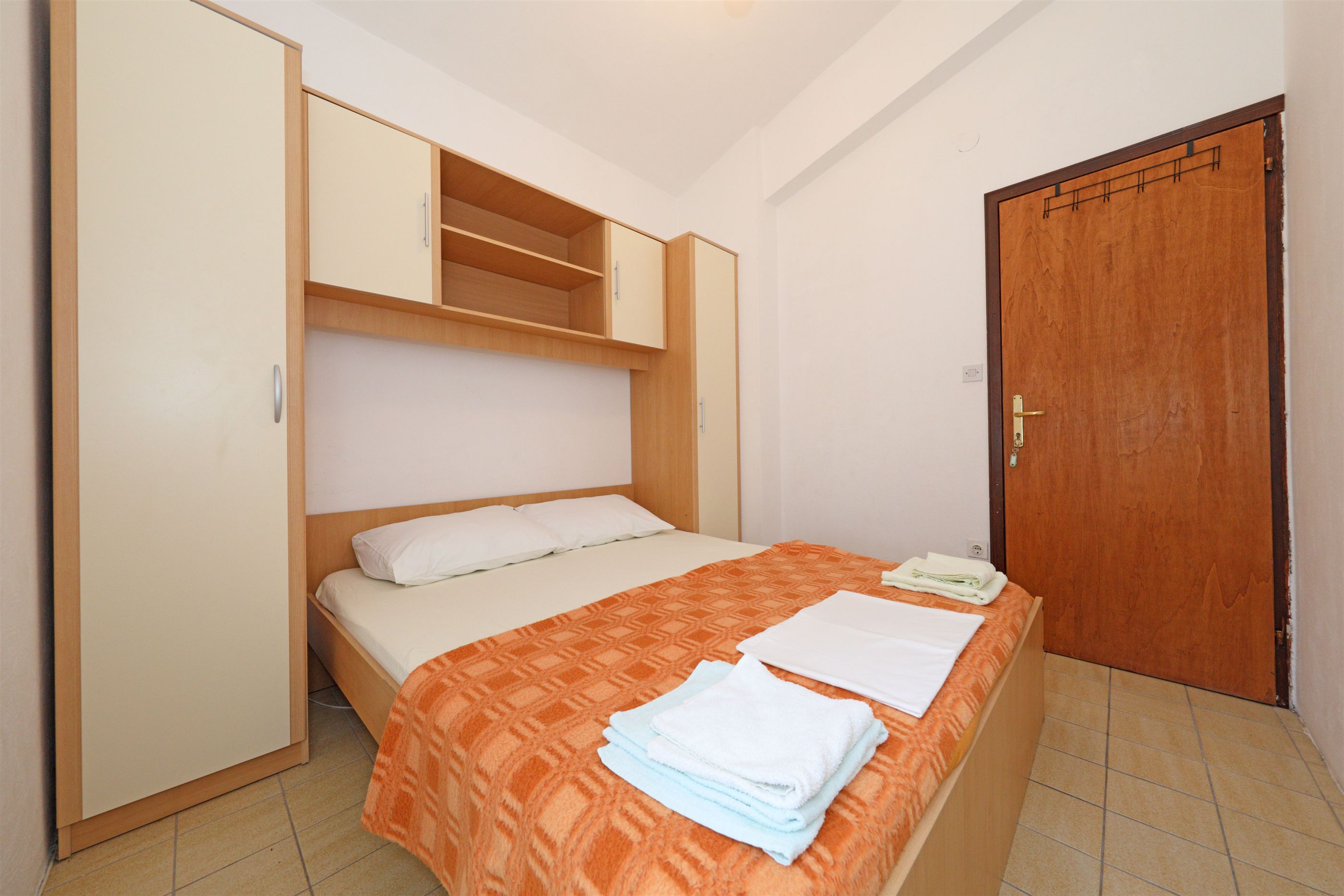 Rooms Jeriko 28681-S5