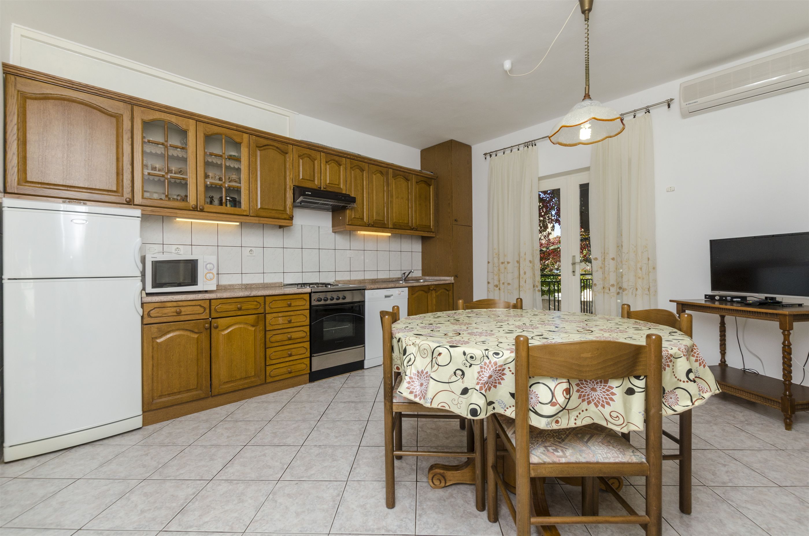 Apartments Nediljka 14121-A2