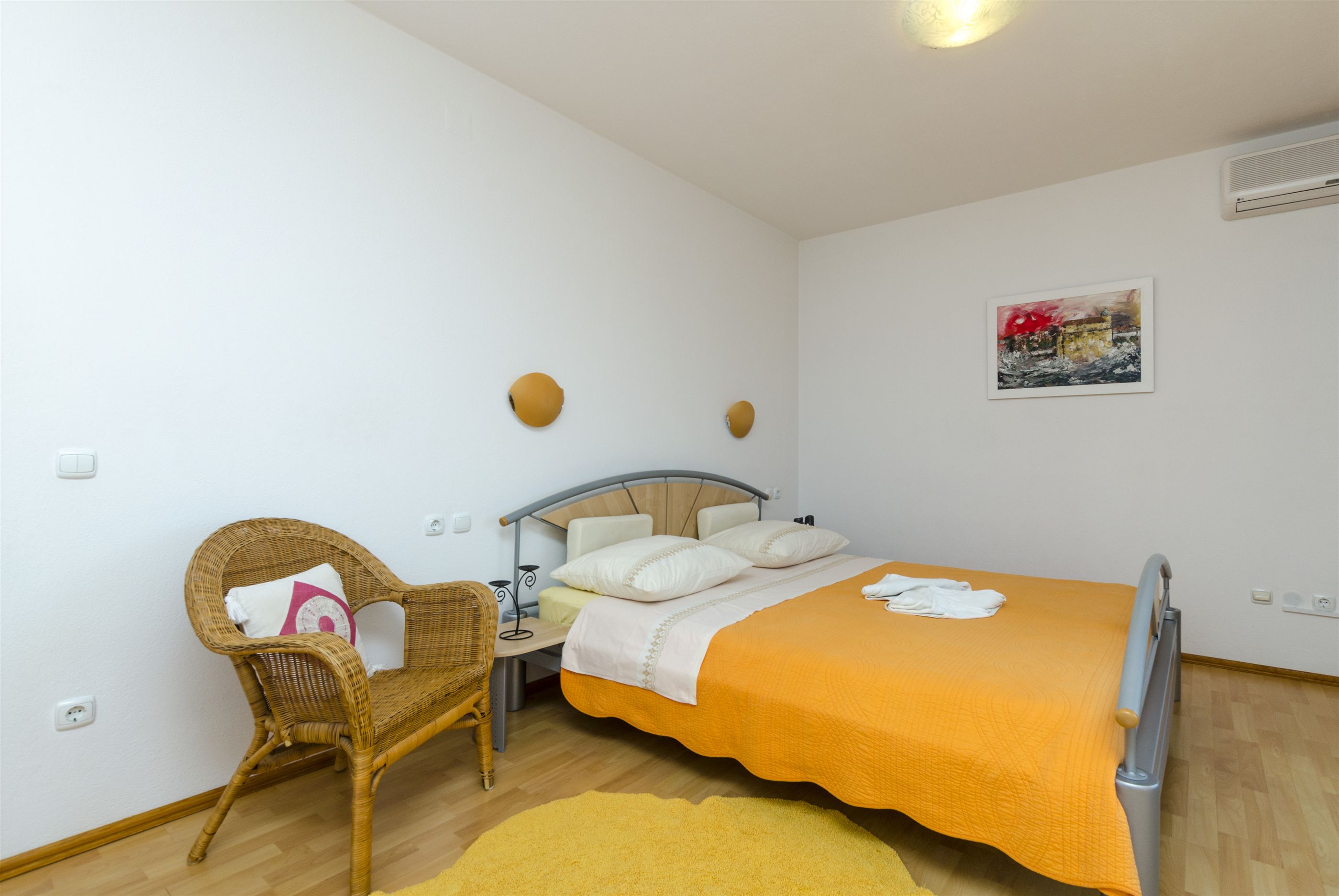 Apartments and Rooms LEA 21871-A3