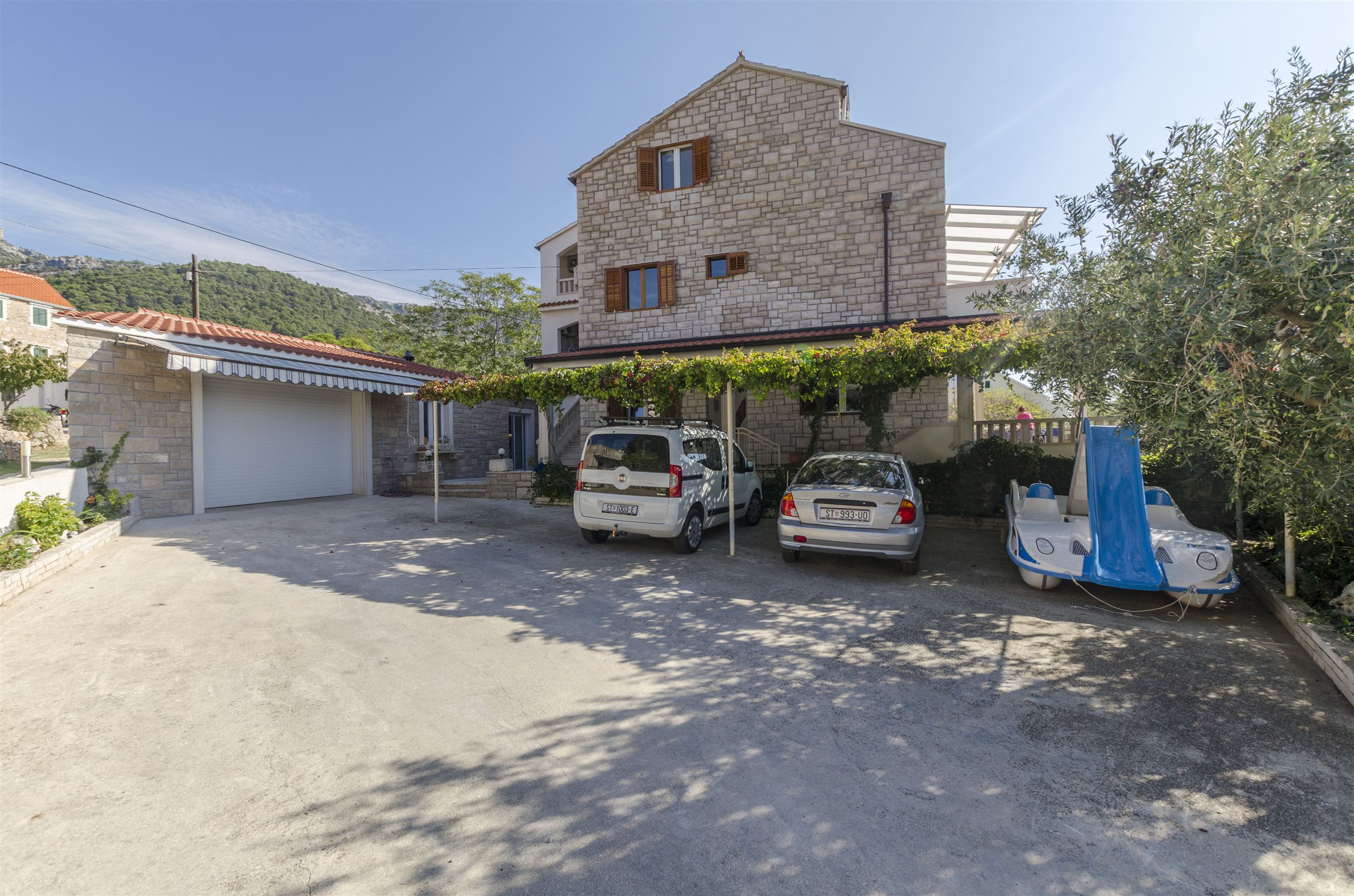 Apartments and Rooms LEA 21871-A2