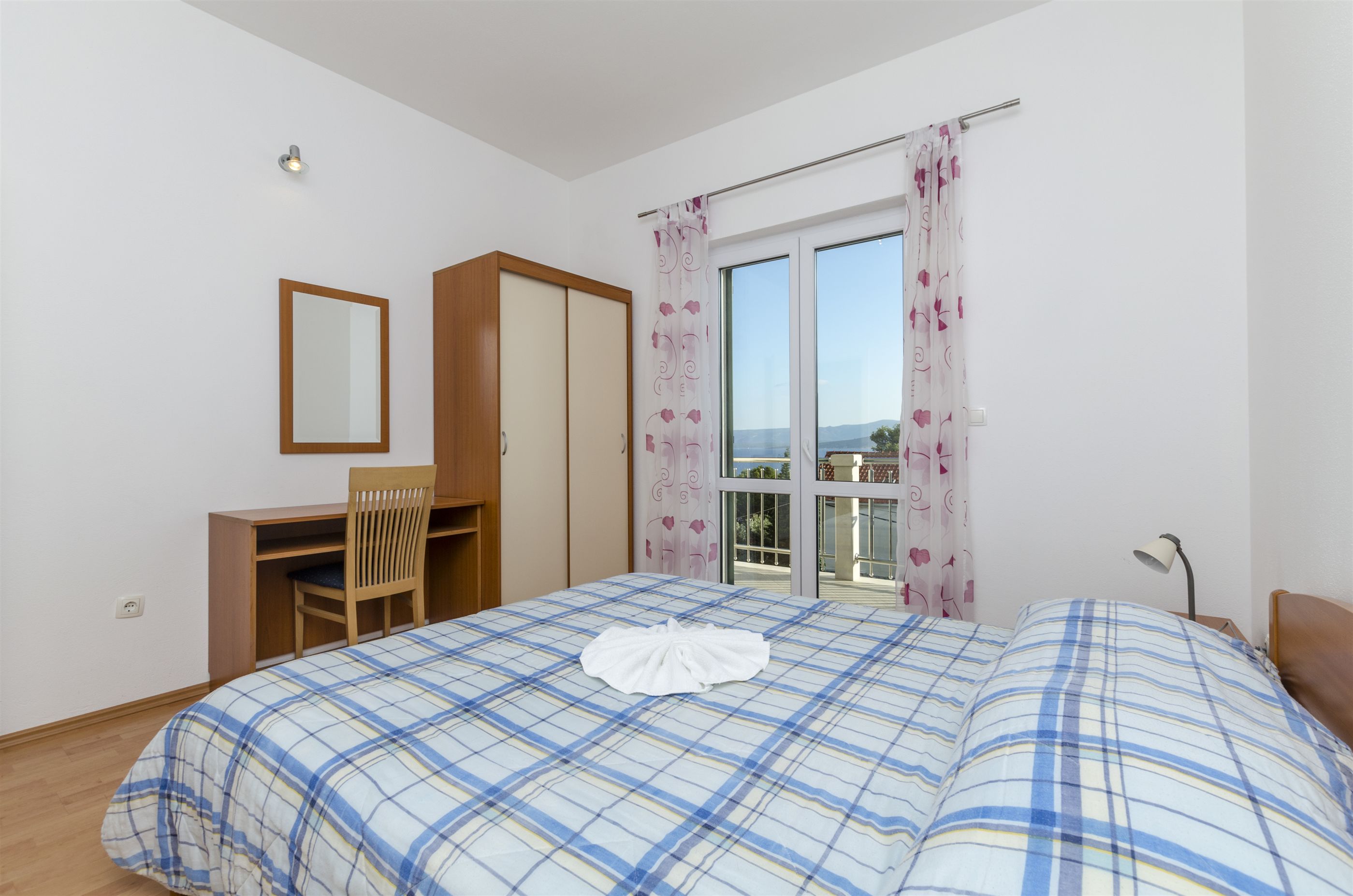 Apartments and Room Villa Niko 25311-A1