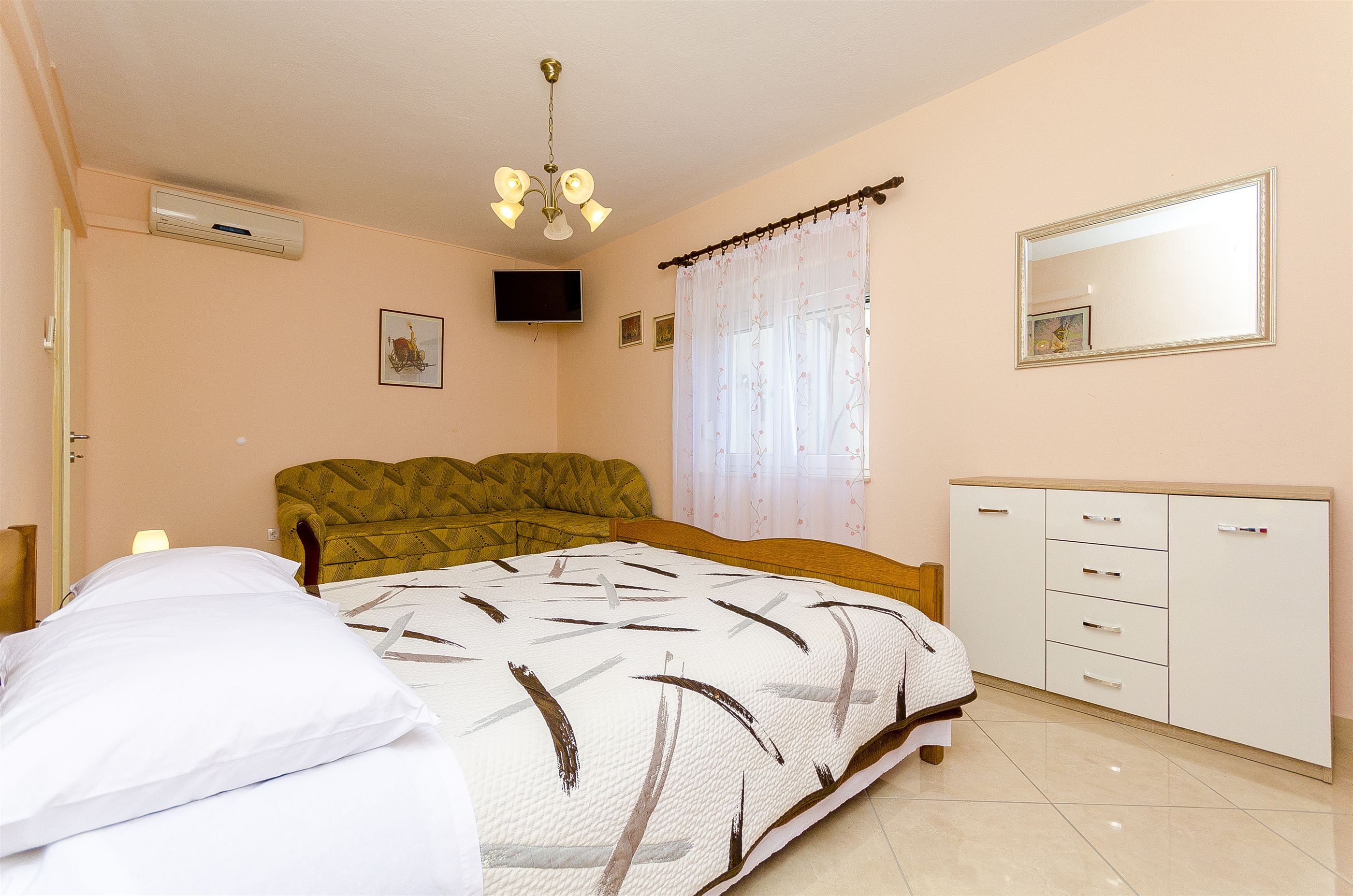 Apartments Vinko 43051-A2