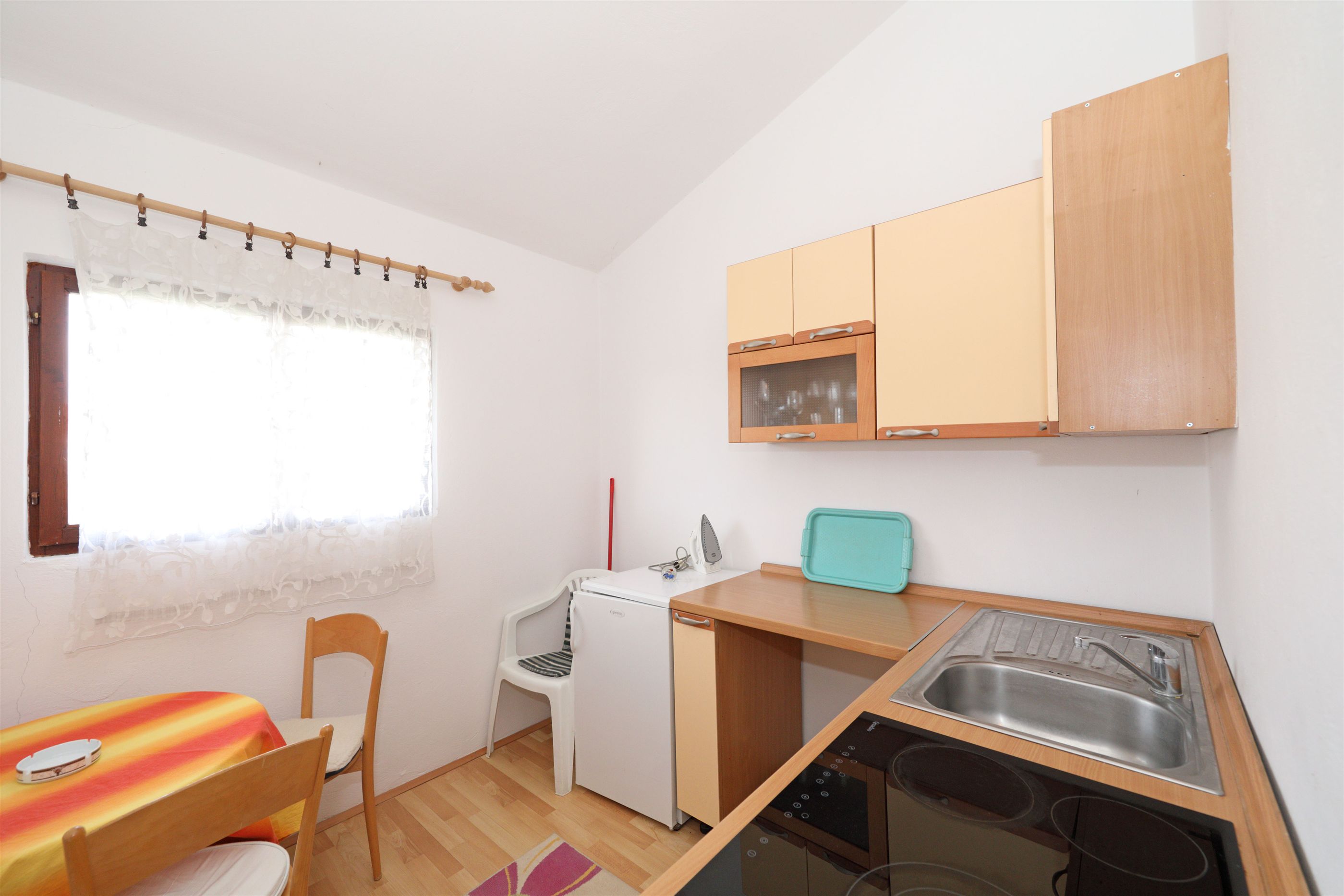 Apartment Summer Break 17931-A1