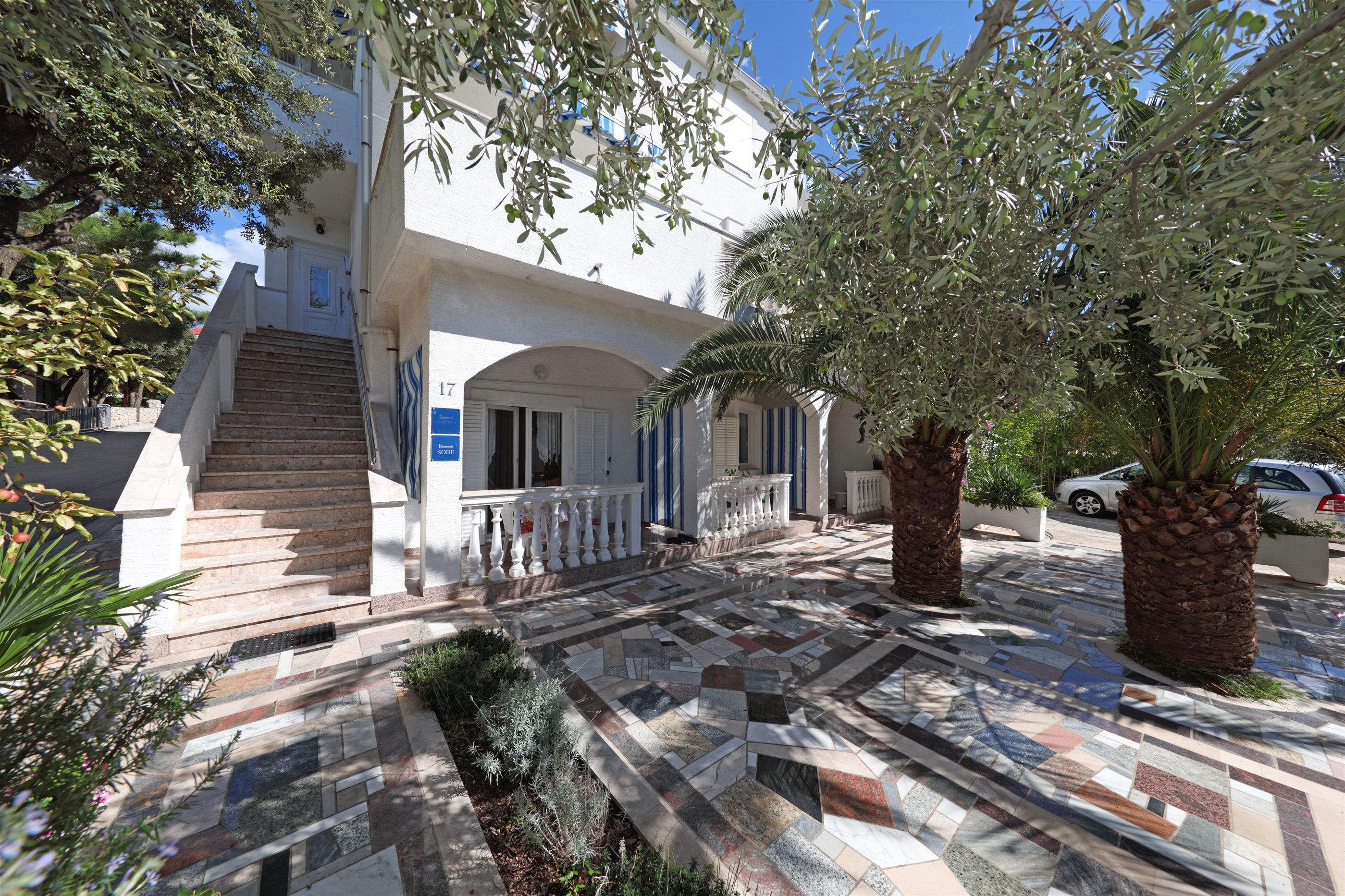 Apartments Family Gligora 25321-A1