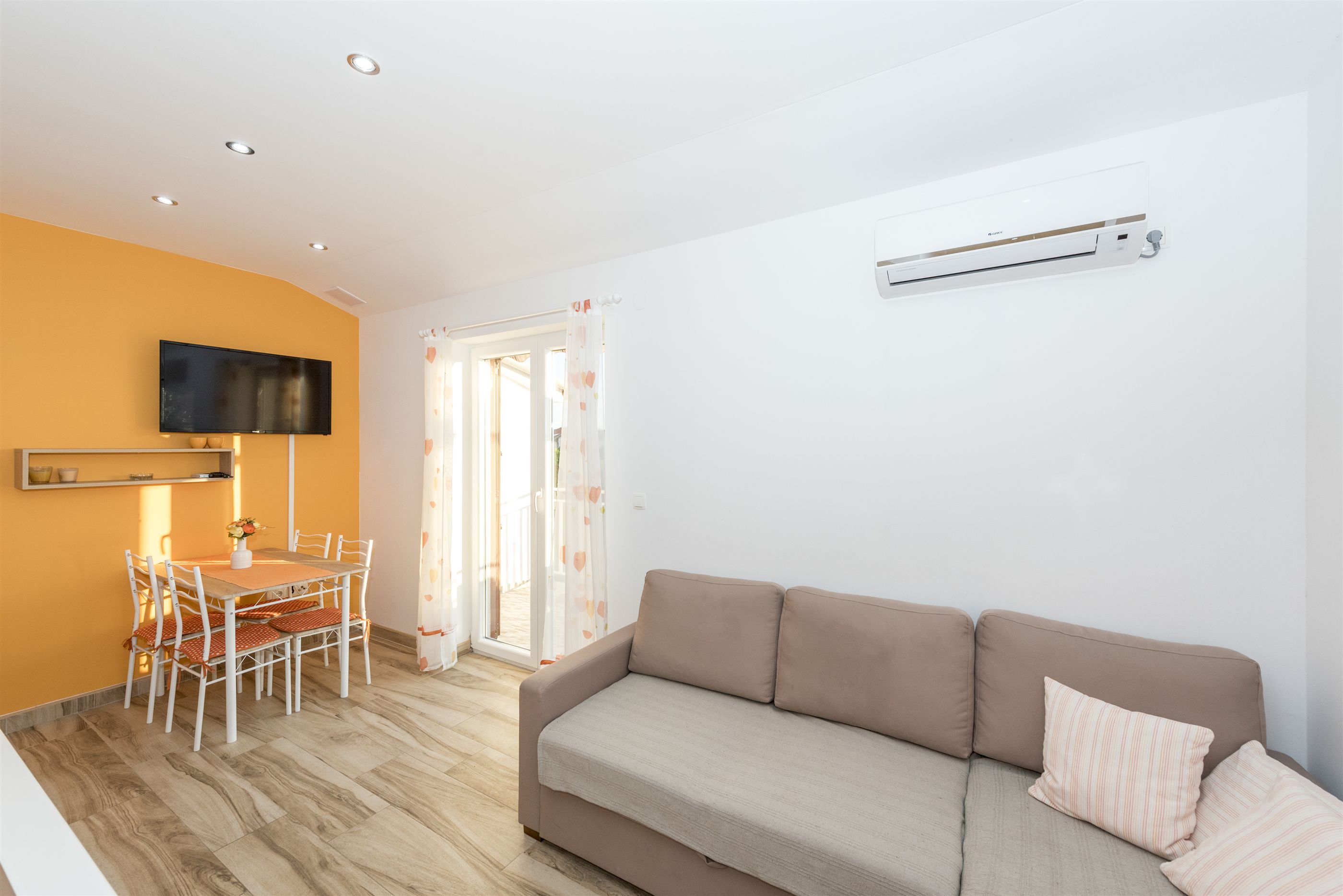 Apartments Summertime 58181-A2