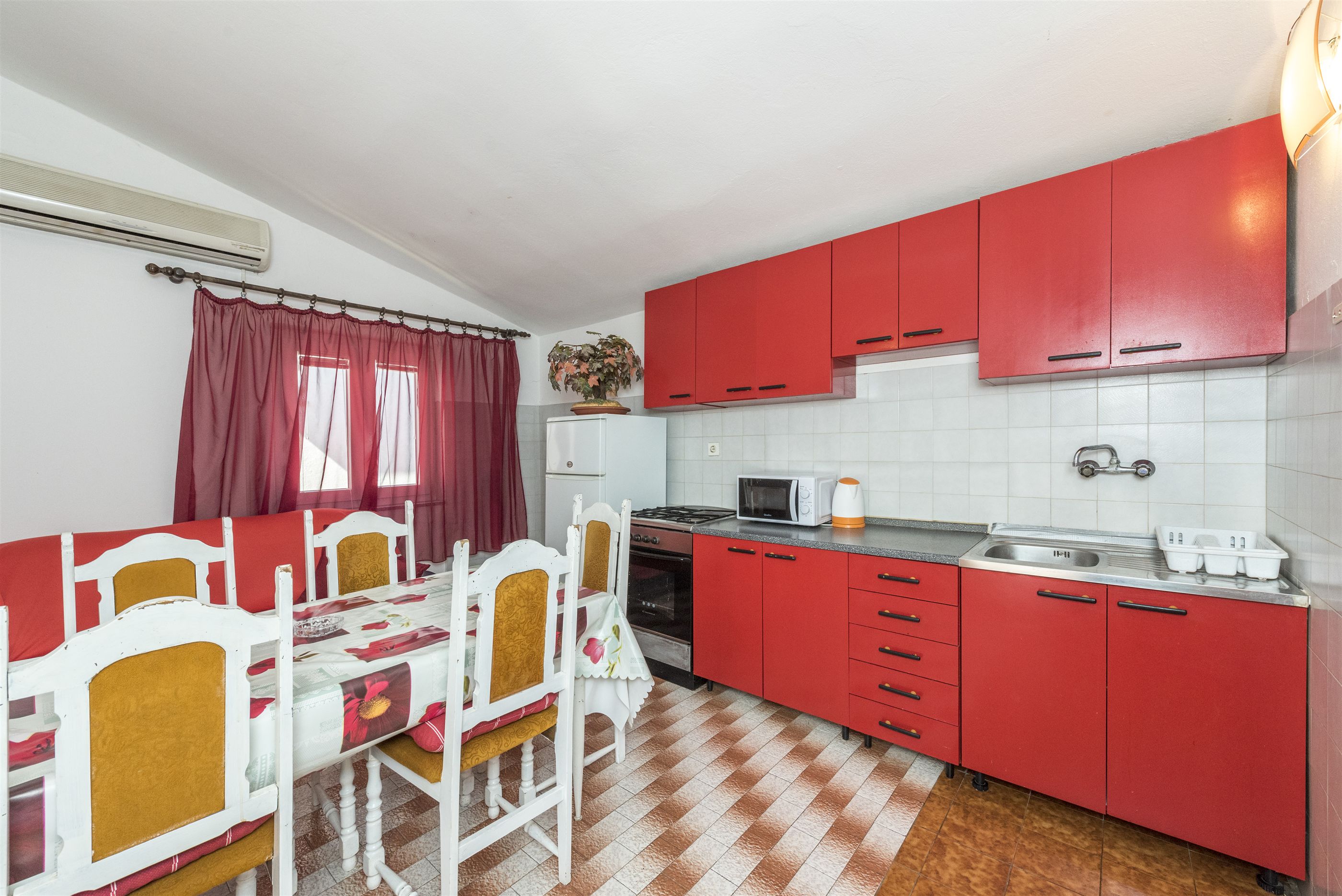 Apartments and Rooms Dragica 27021-A1