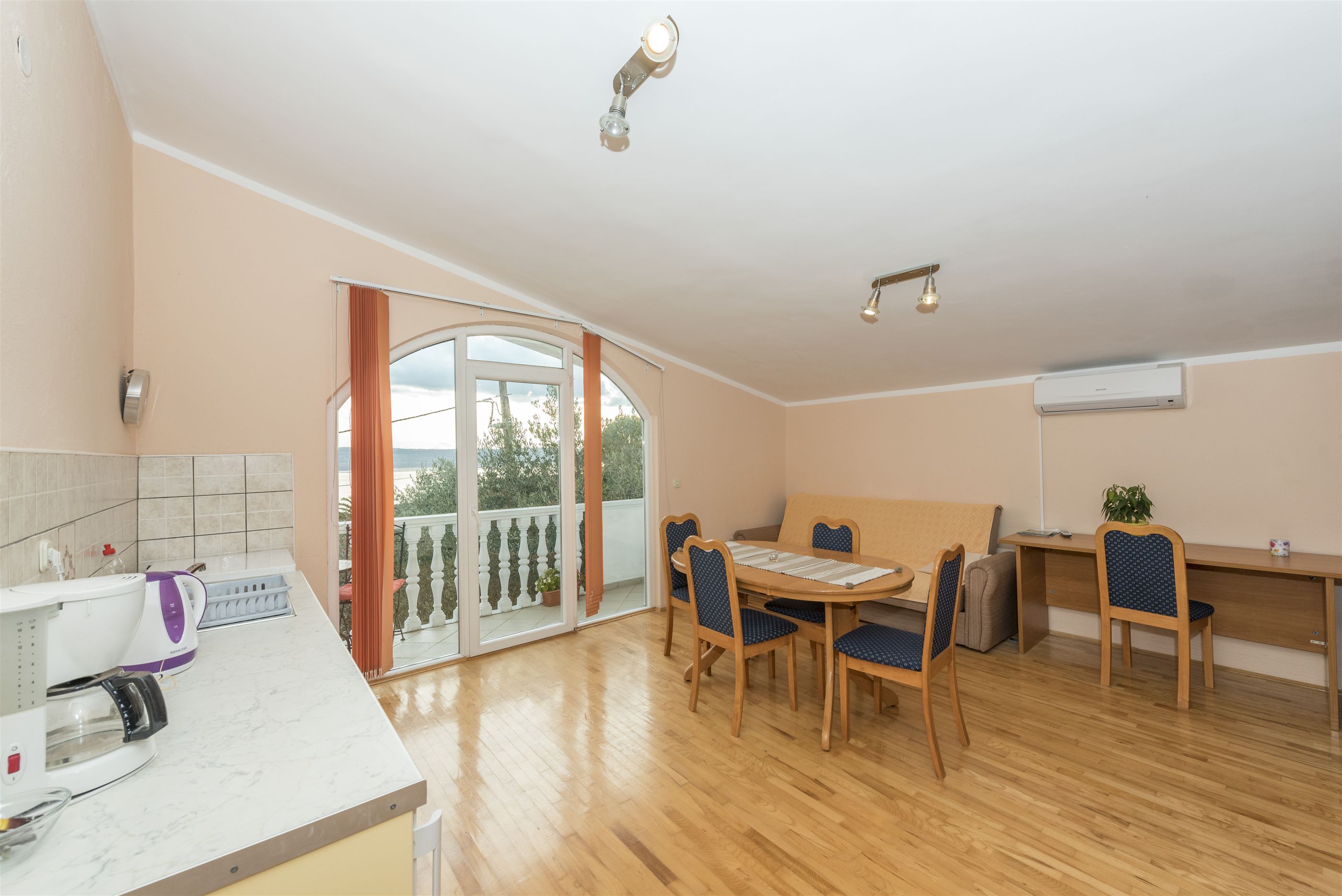 Apartments Ivan 13541-A1