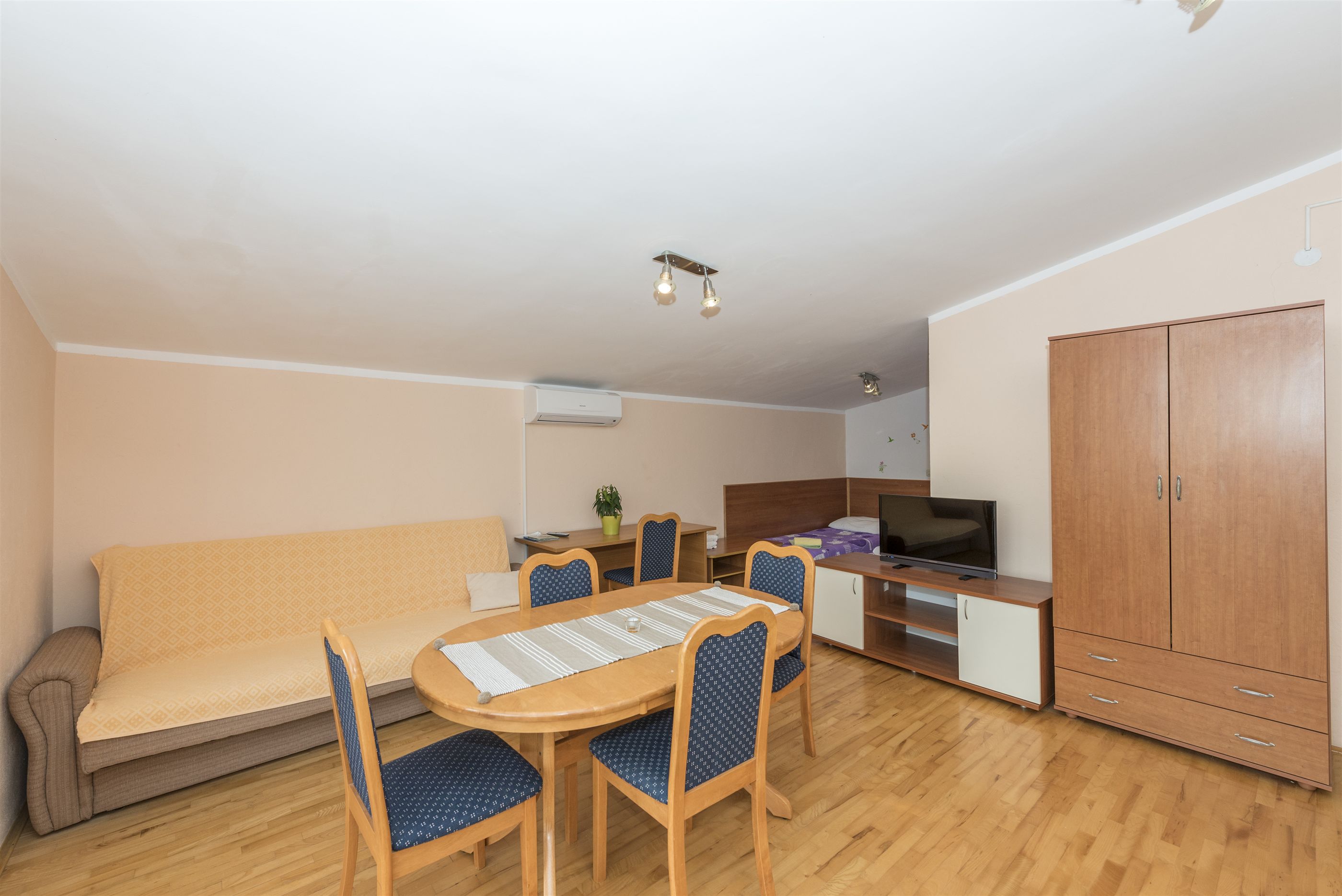 Apartments Ivan 13541-A1