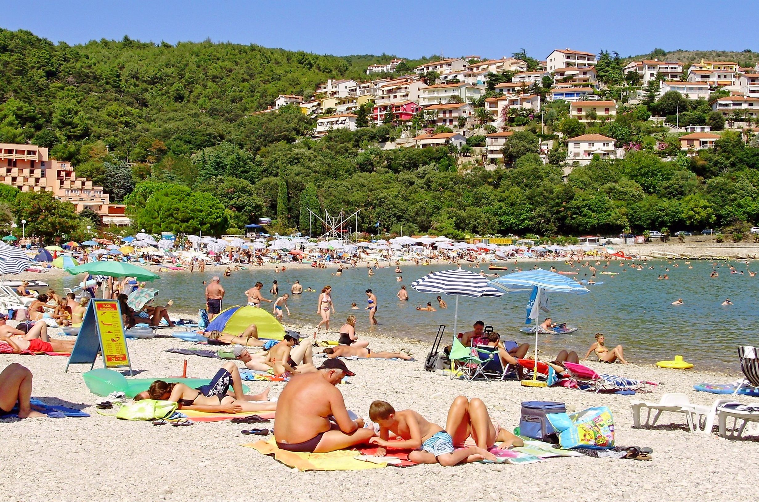 Apartments Mandica 74861-A1