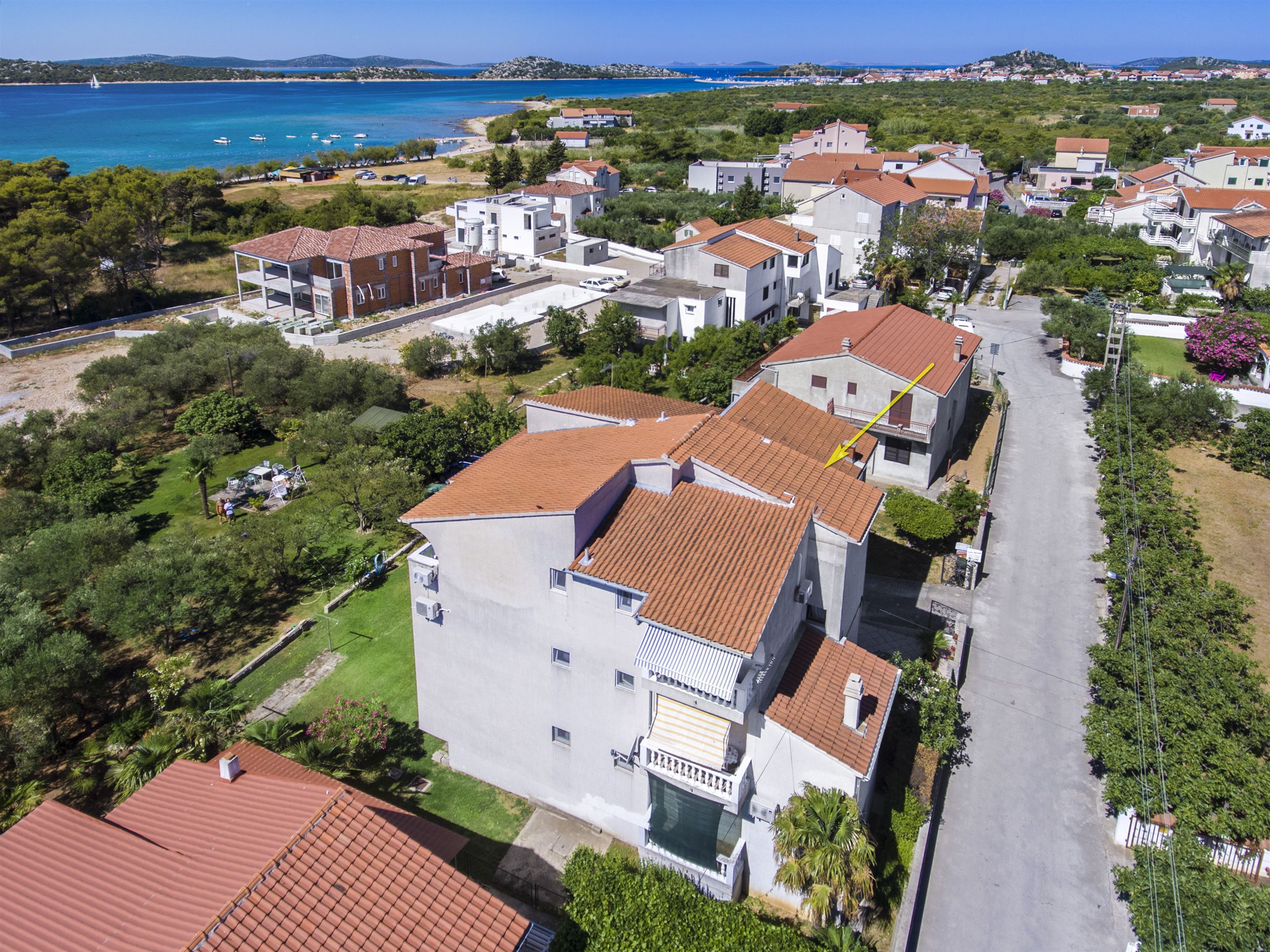 Apartments and Rooms On the Beach 10711-A2