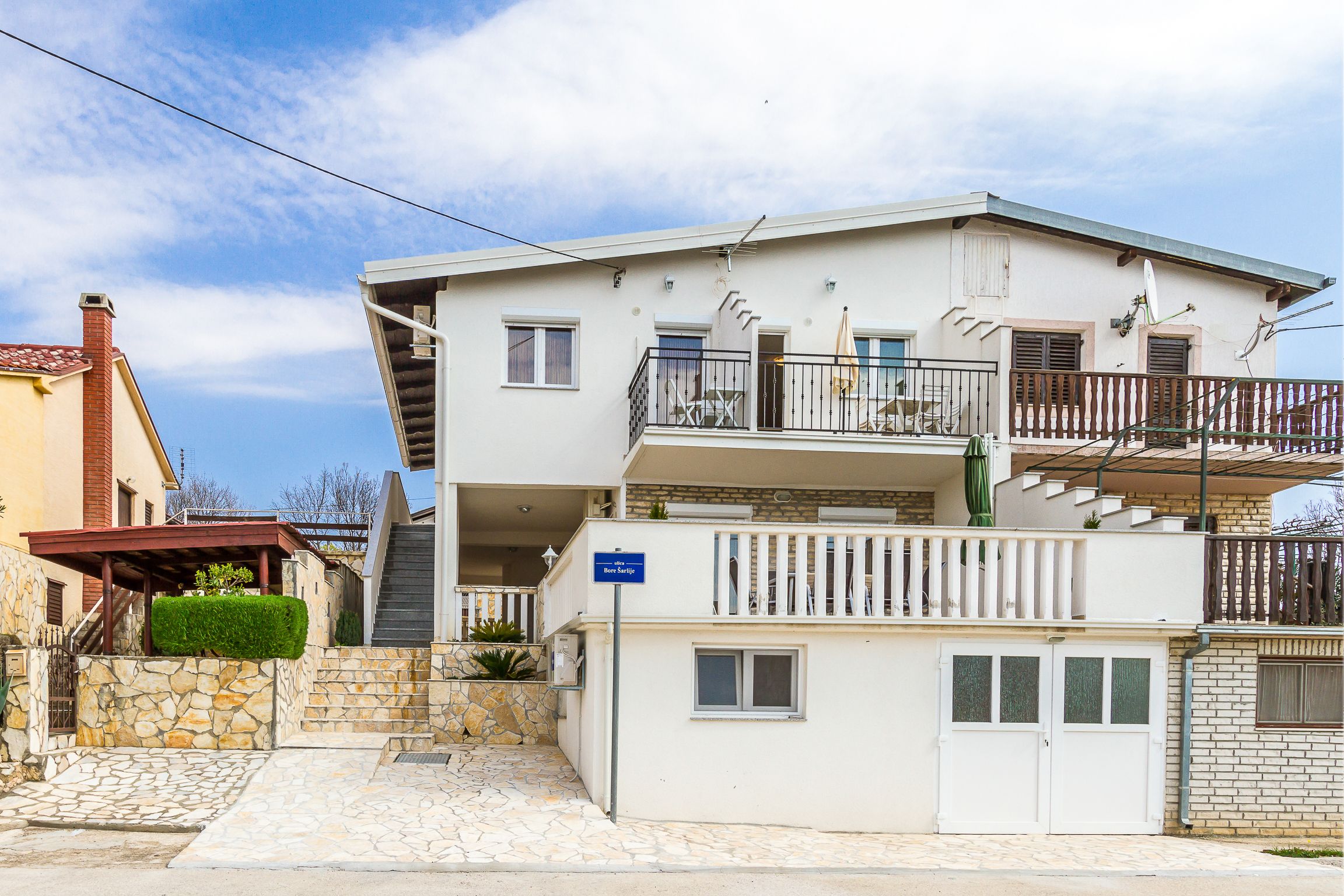 Apartments Bregovec Maslenica Accommodation in Zadar