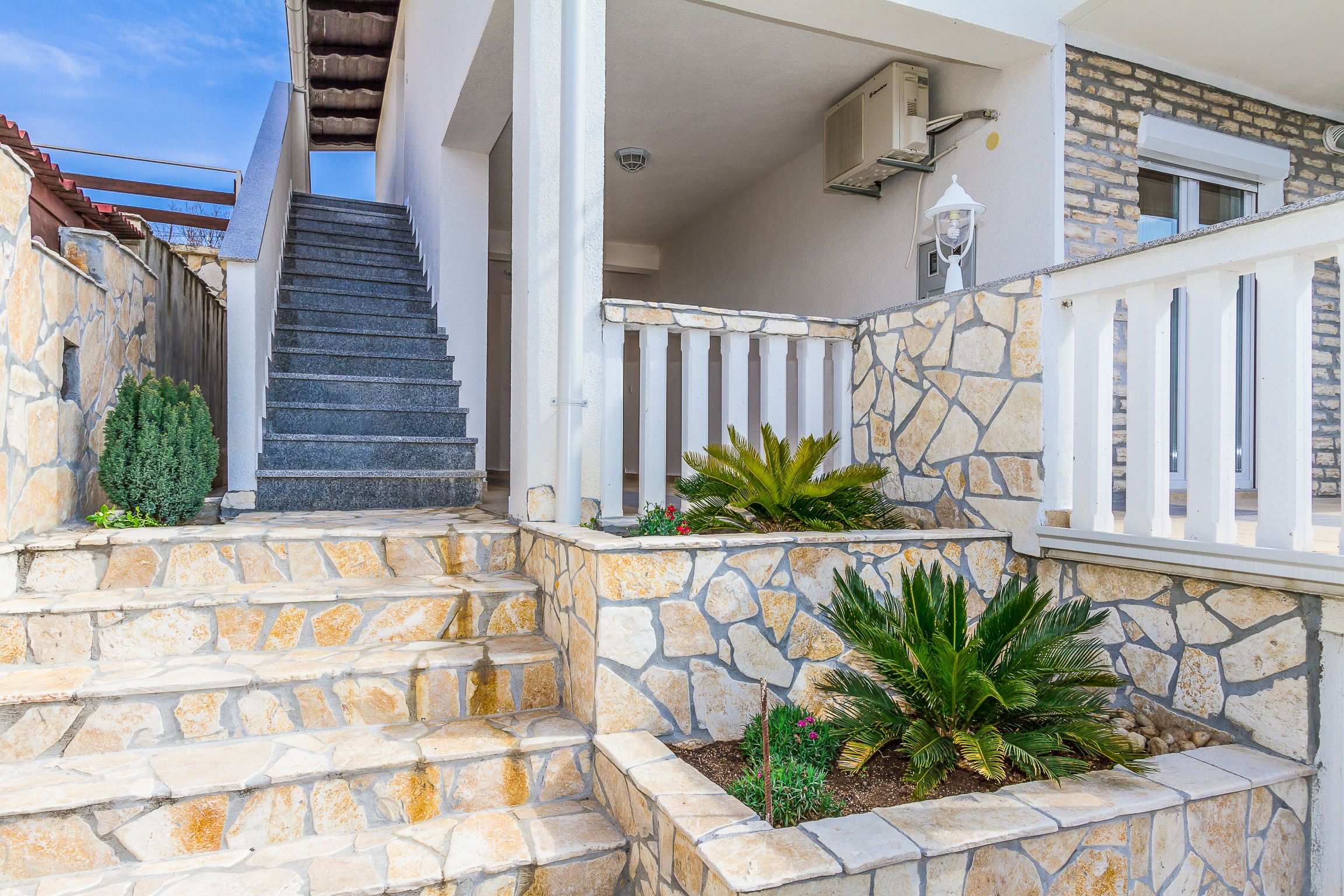 Apartments Bregovec Maslenica 14491-A1