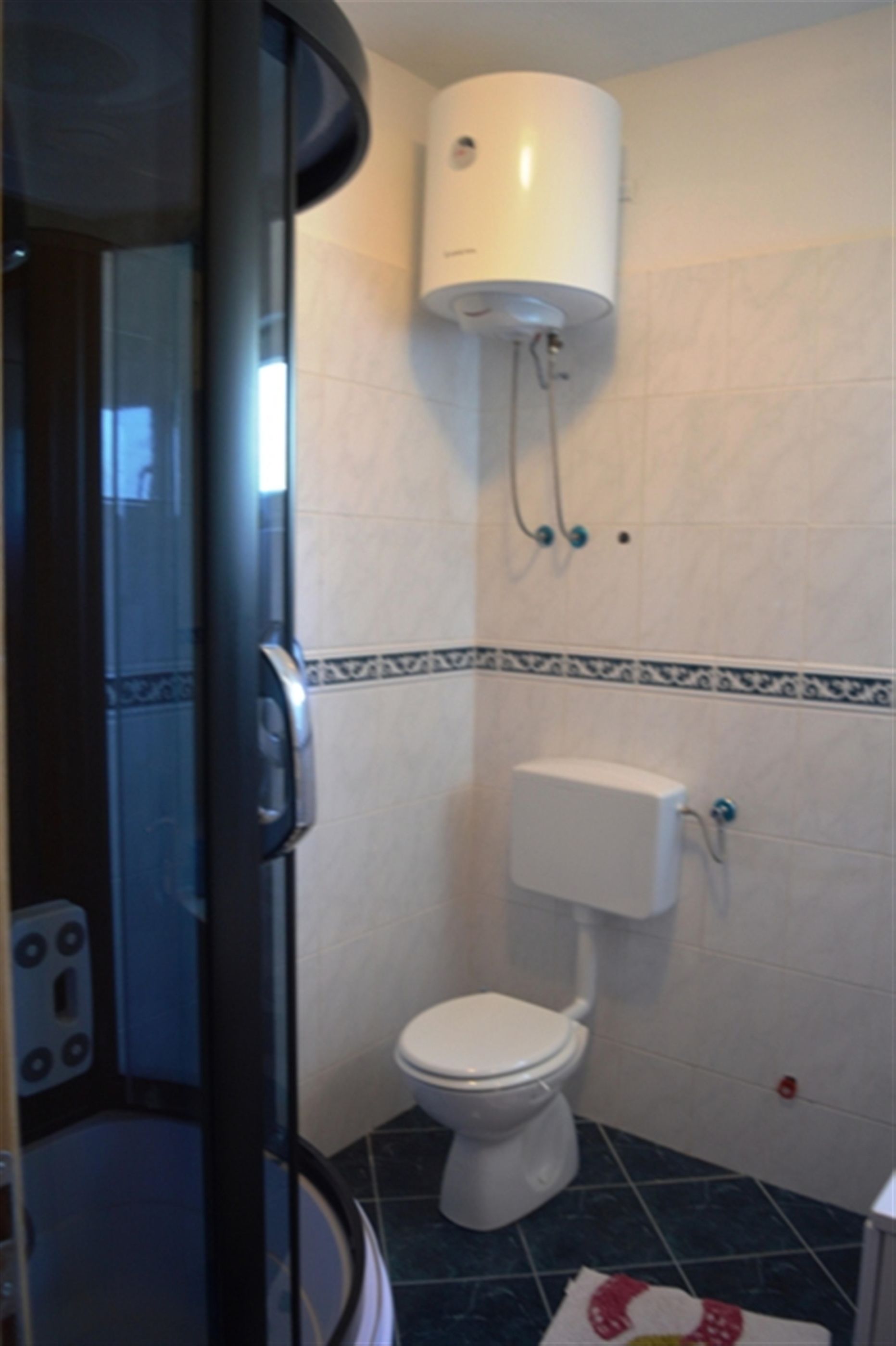 Apartments Mladen 45211-A3