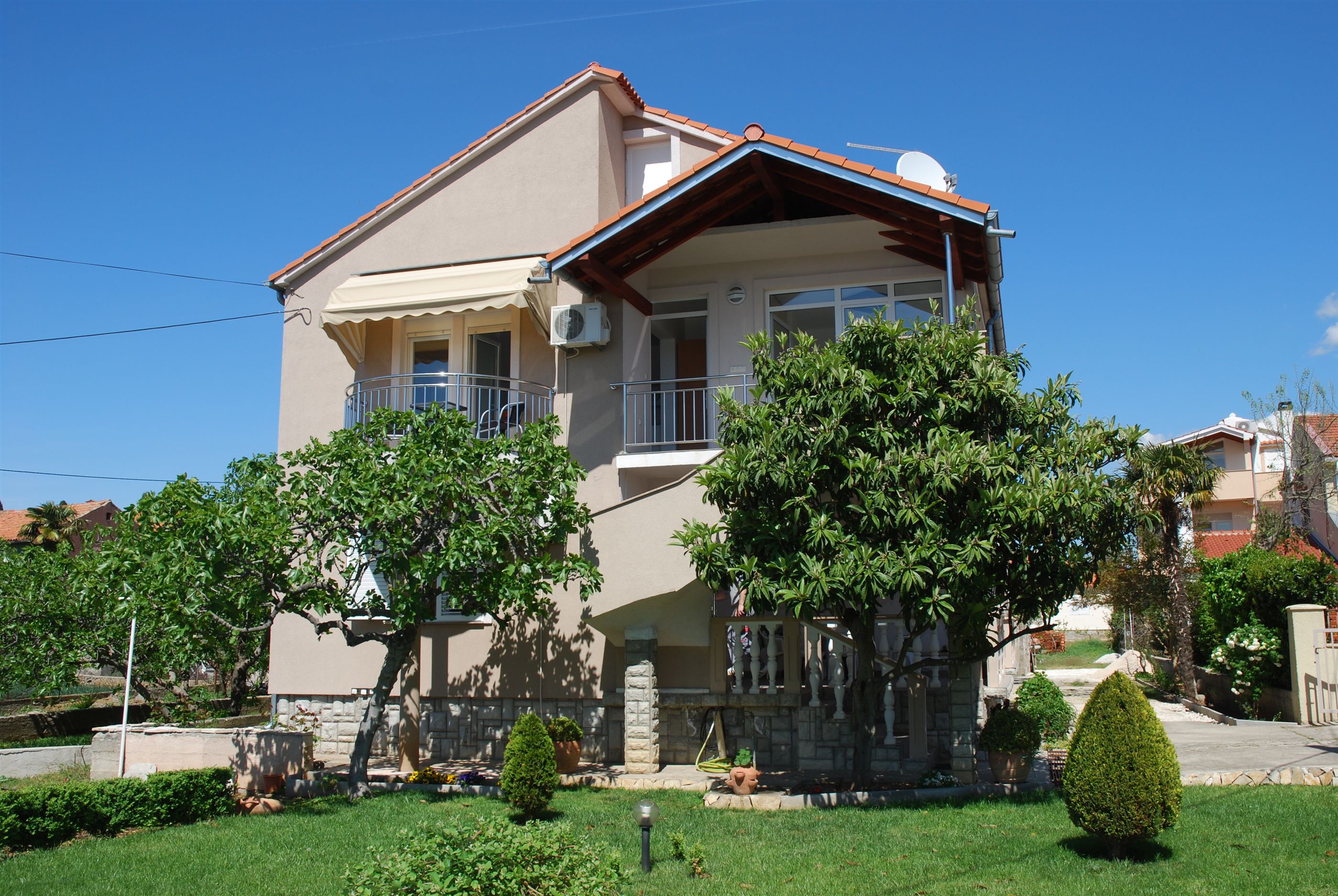Apartments Marko 16566-A1