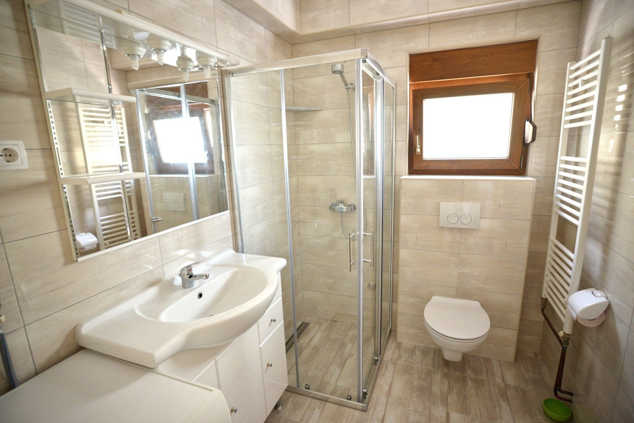 Apartment Isic 17328-A1