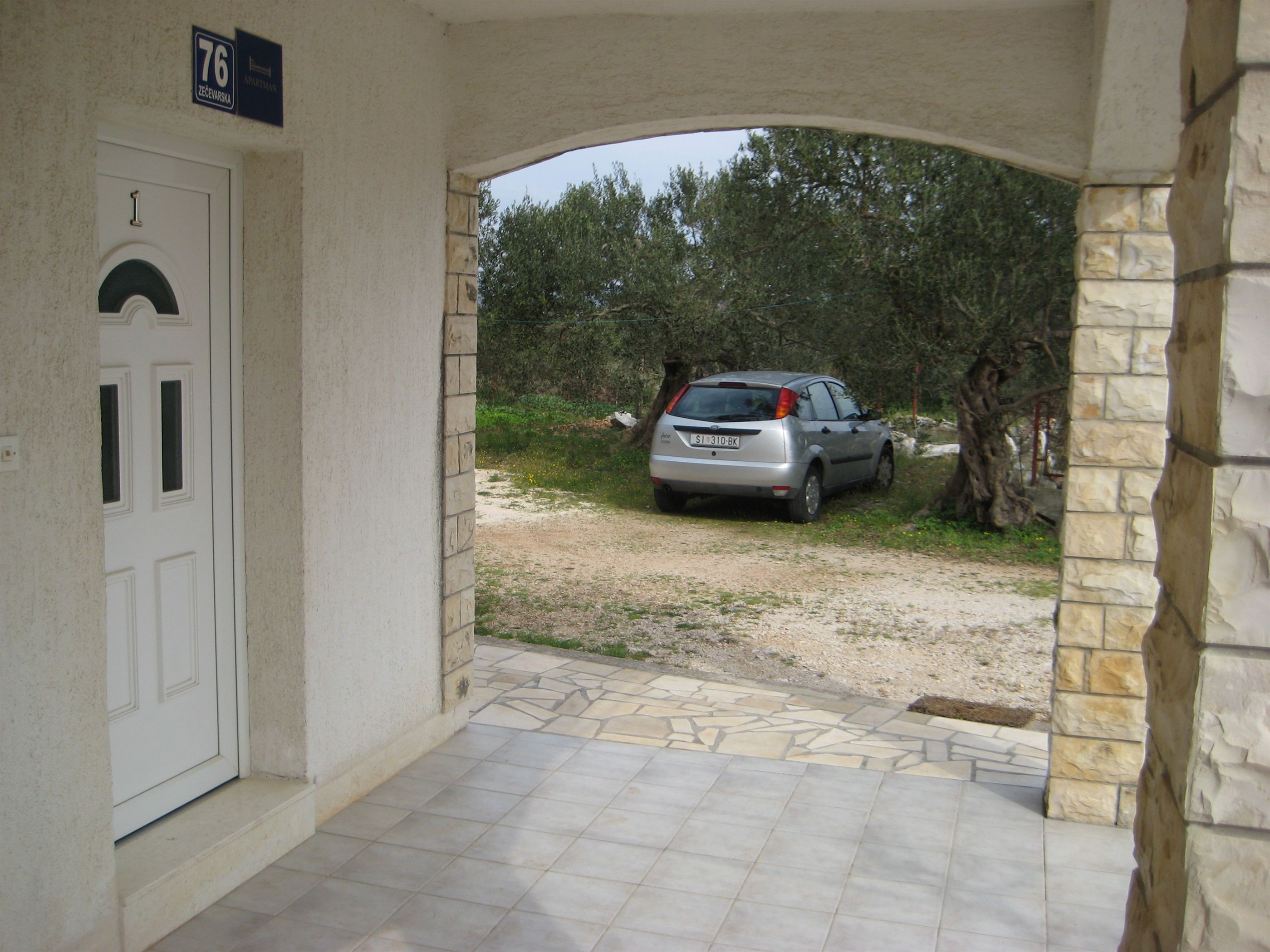 Apartments Biserka 17761-A1