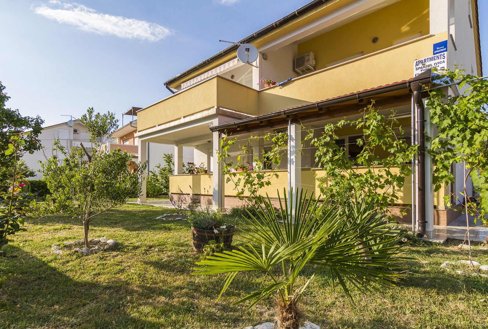 Apartments Ivica 17961-A1