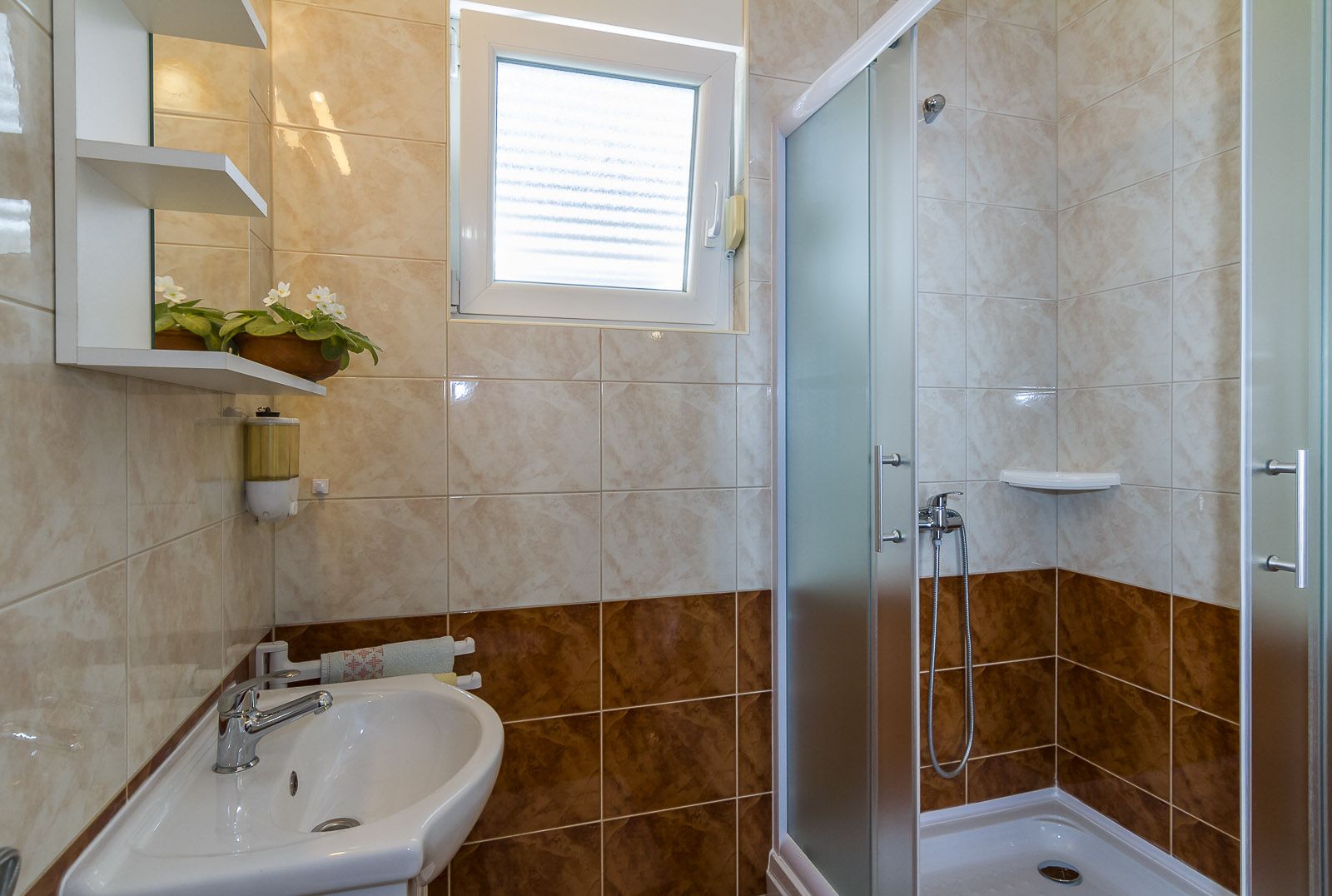 Apartments Ivica 17961-A1