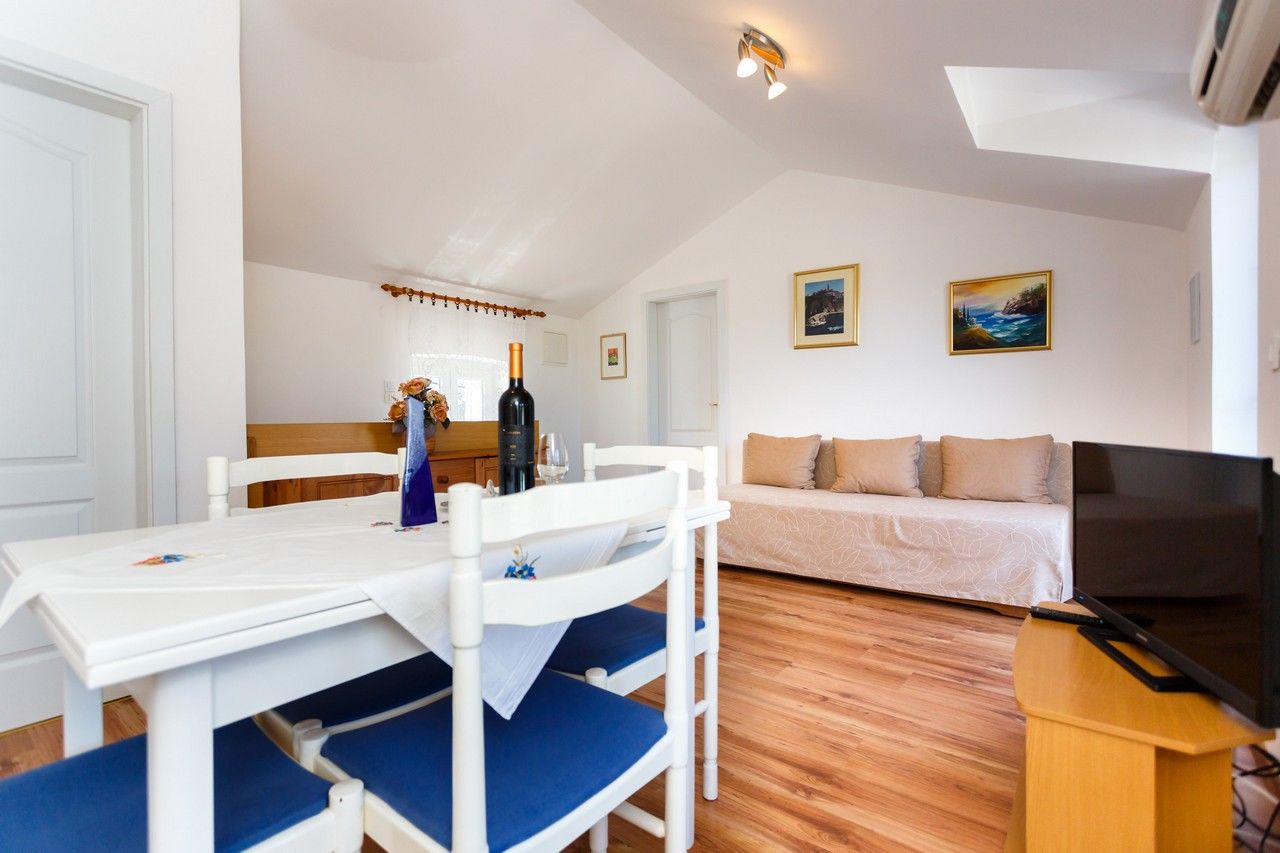 Apartment Branko 63803-A1