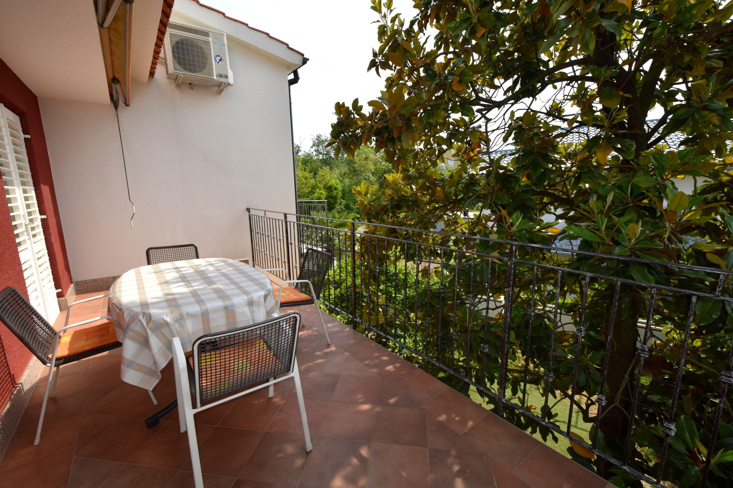 Apartment Mirjana 63311-A1