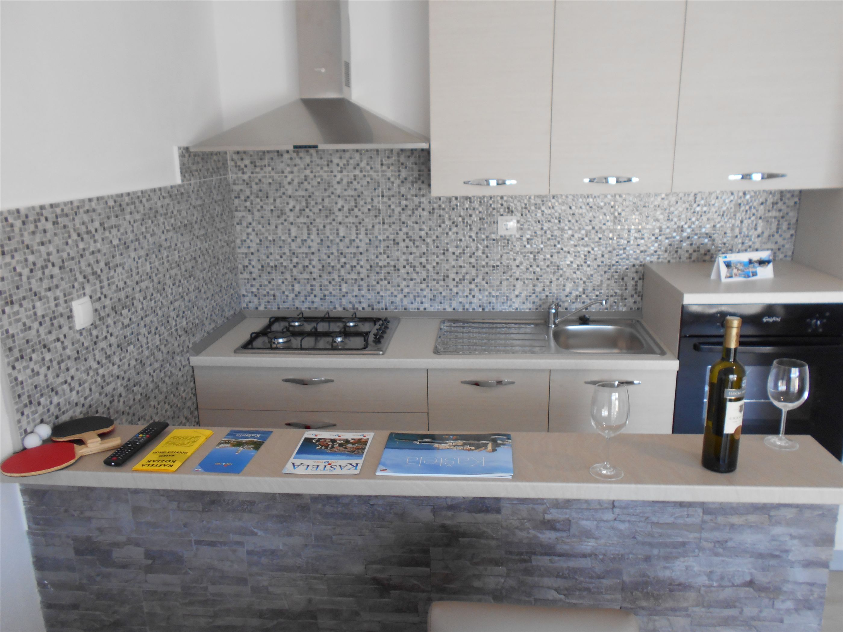 Apartments Boško 47401-A2