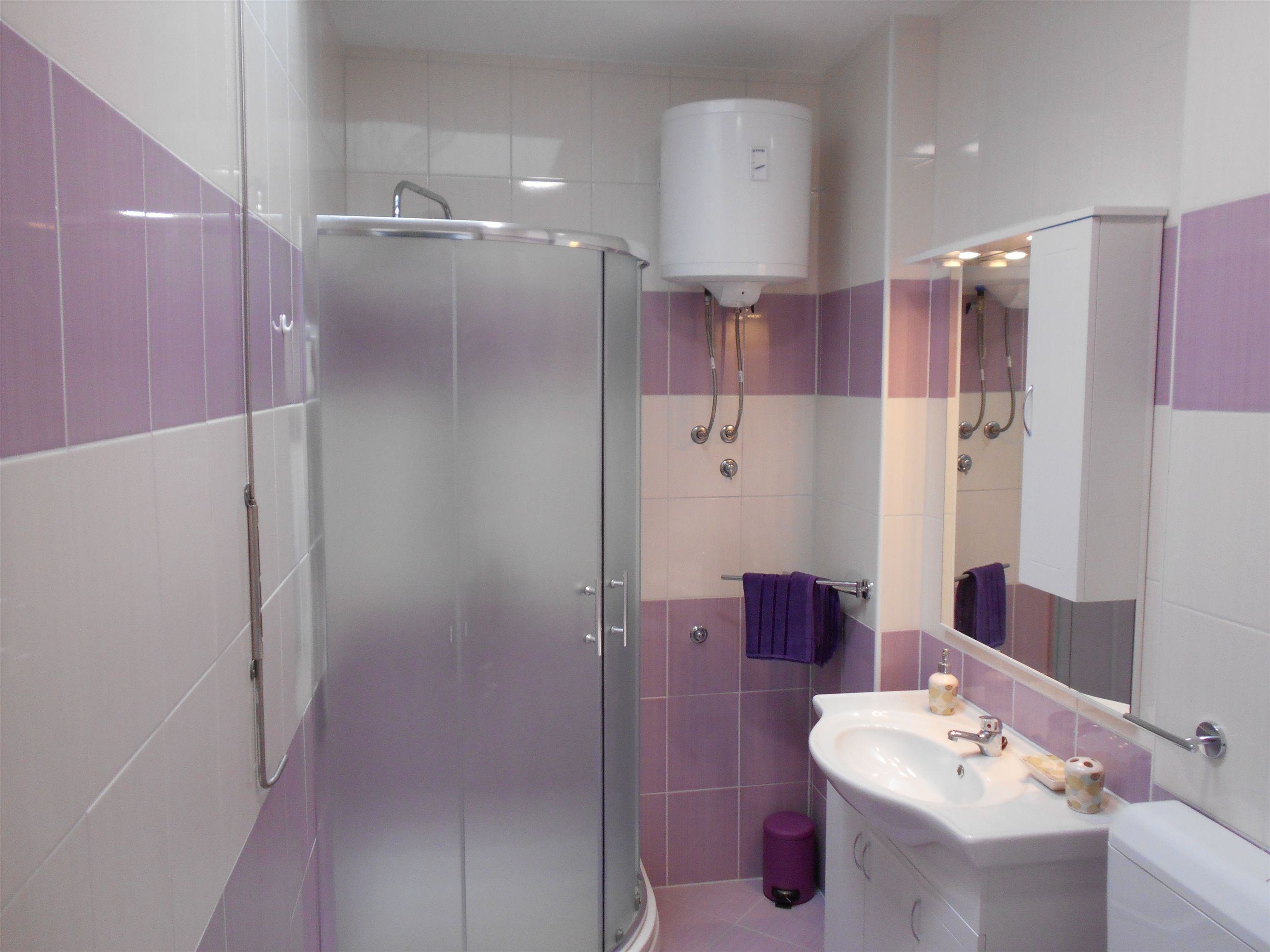Apartments Boško 47401-A2