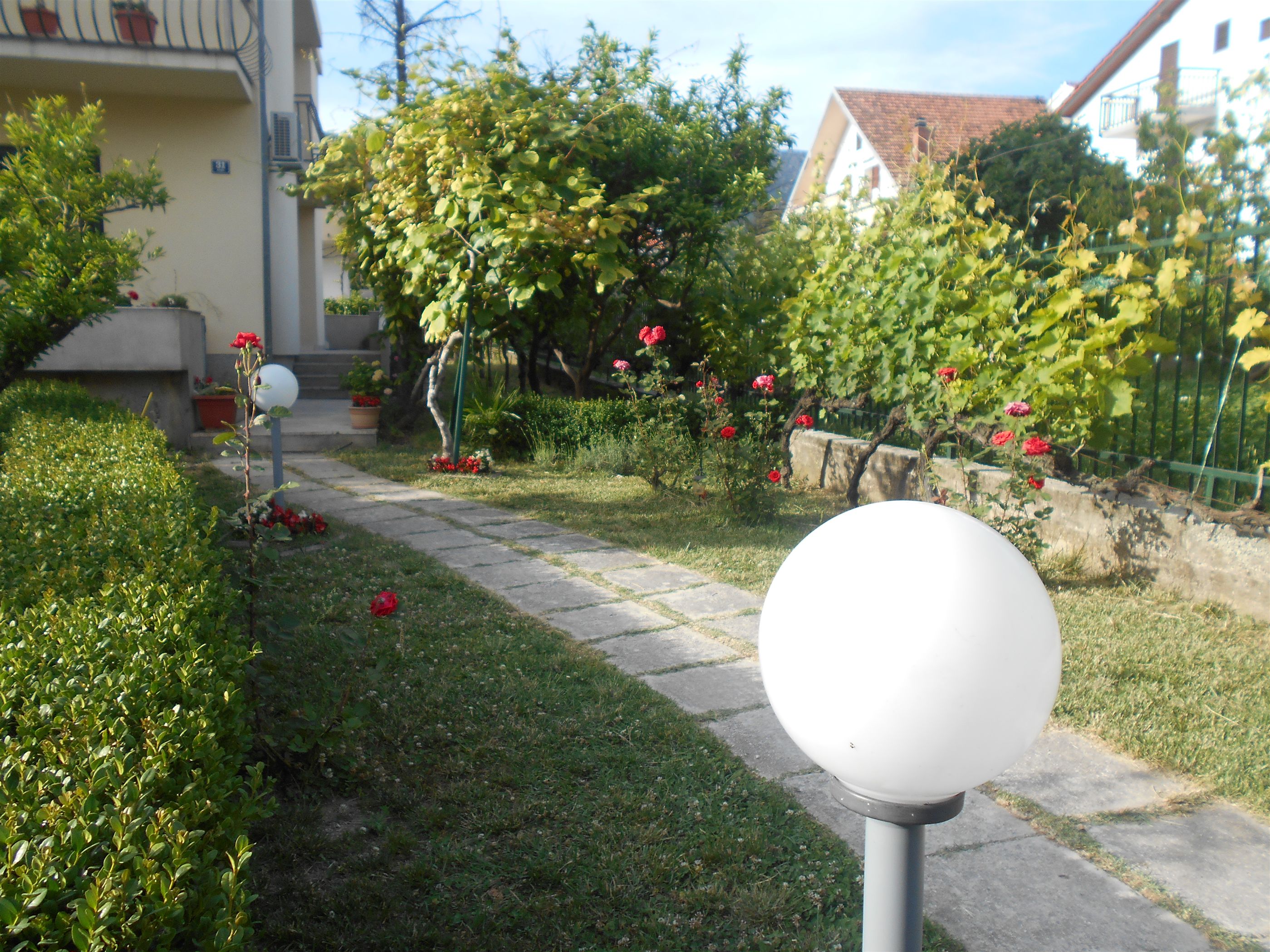 Apartments Boško 47401-A2