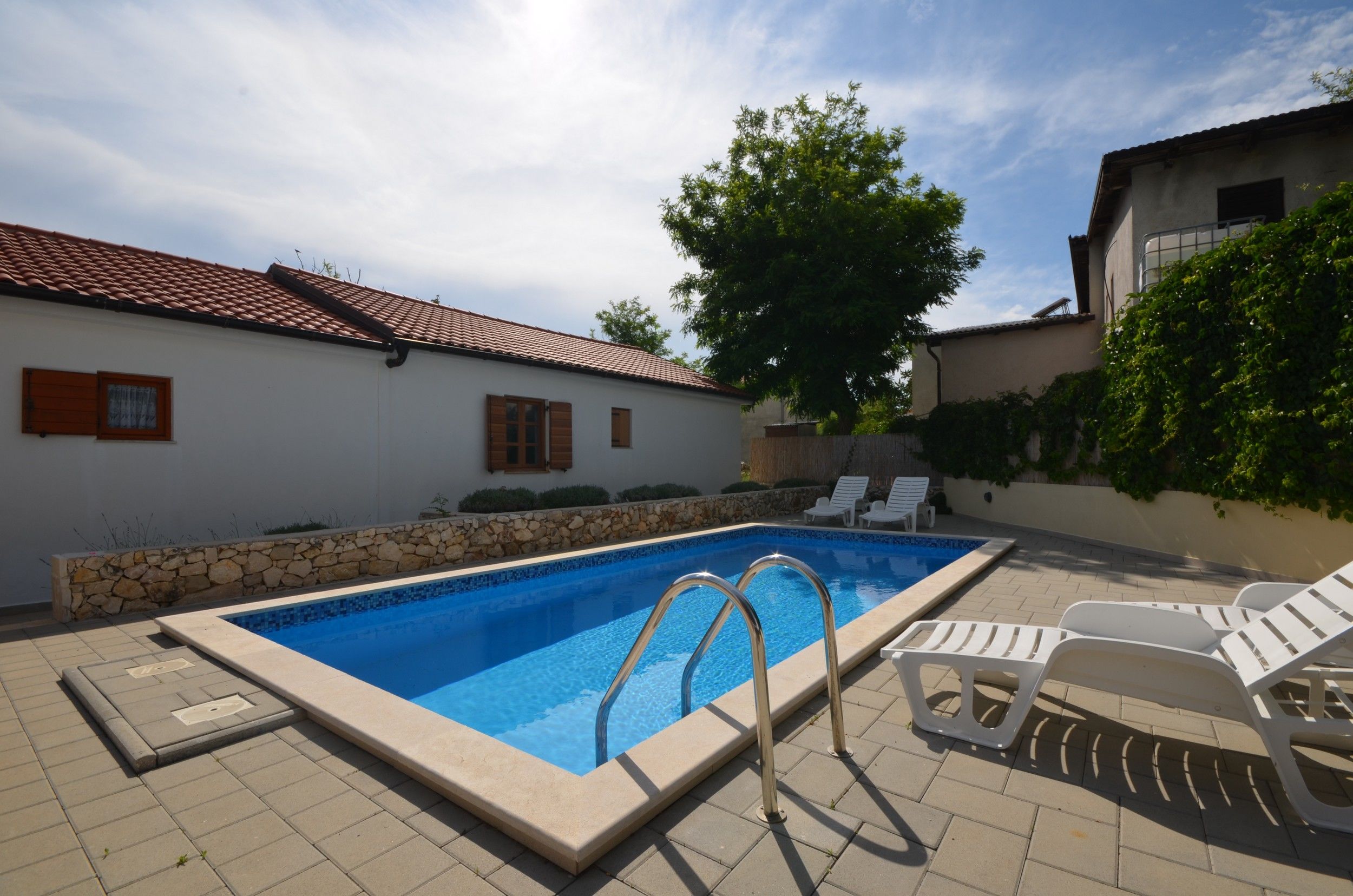 Apartments Radovic Biljana 17499-A1