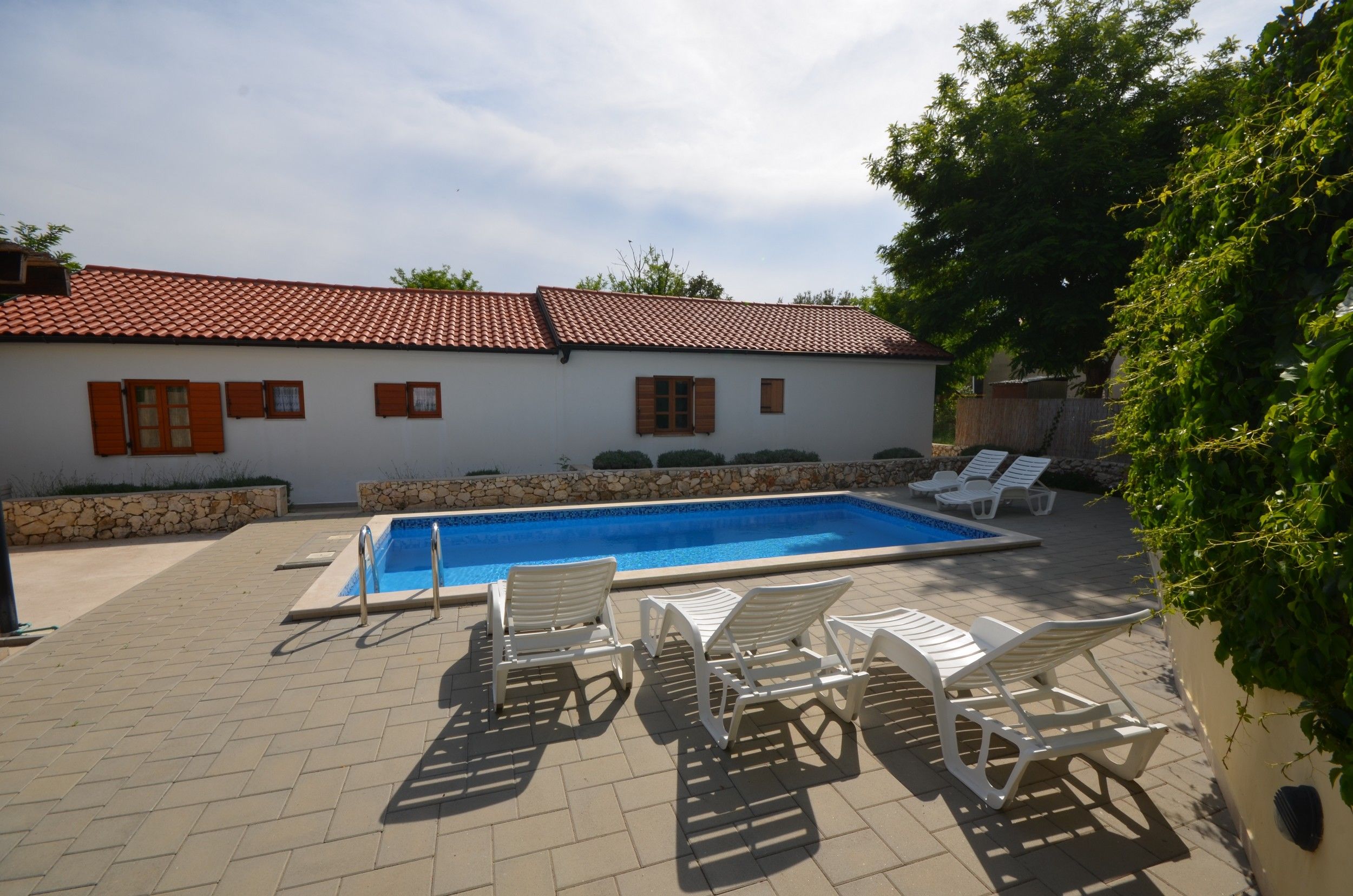 Apartments Radovic Biljana 17499-A1