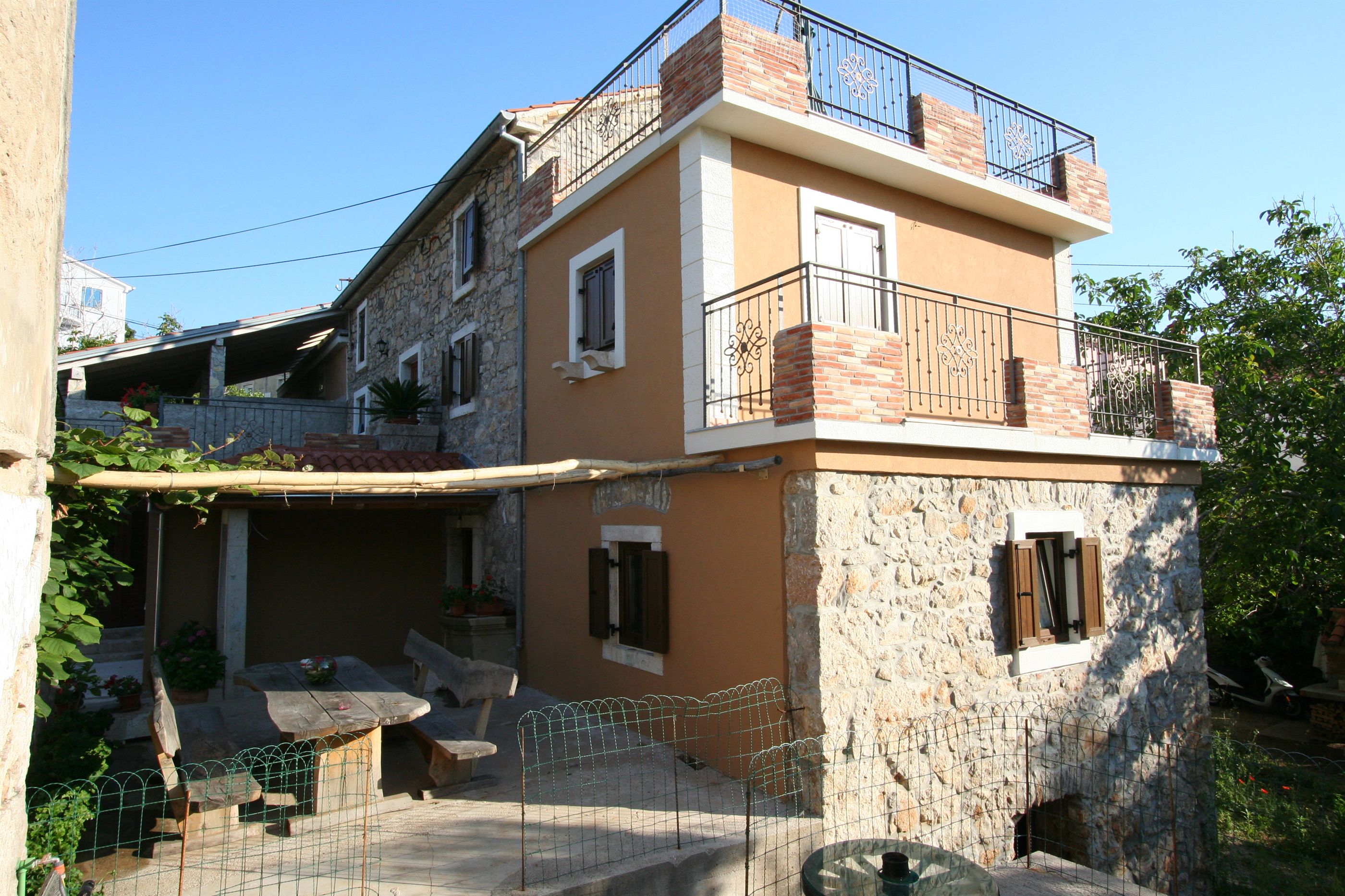 Apartments Ervin 60248-A1