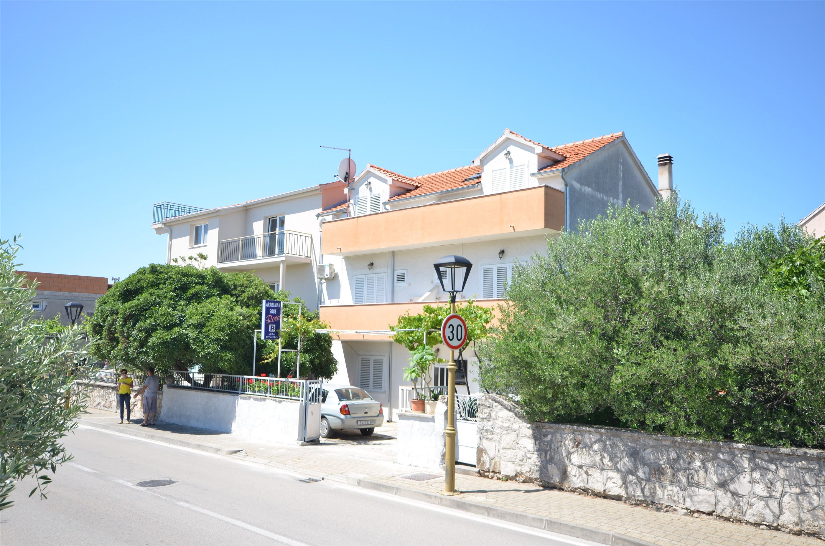 Apartments and Rooms Ive 20011-A2