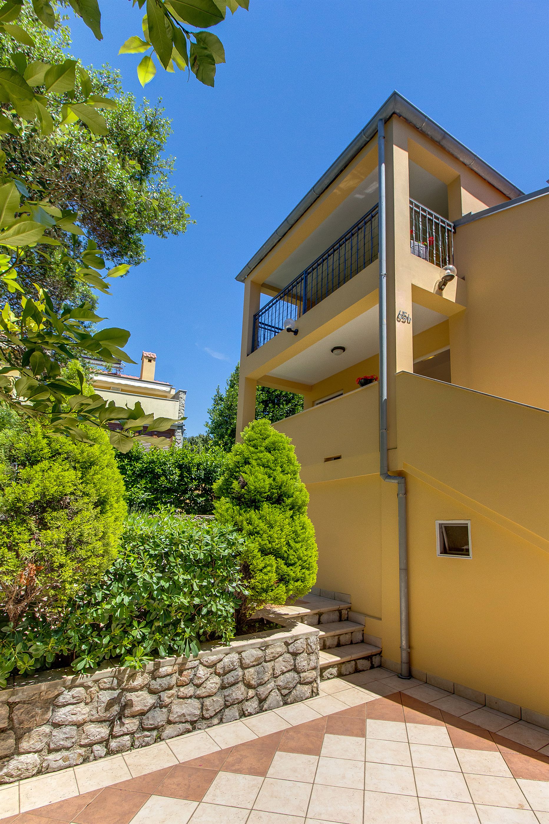 Apartments Emma 64631-A1
