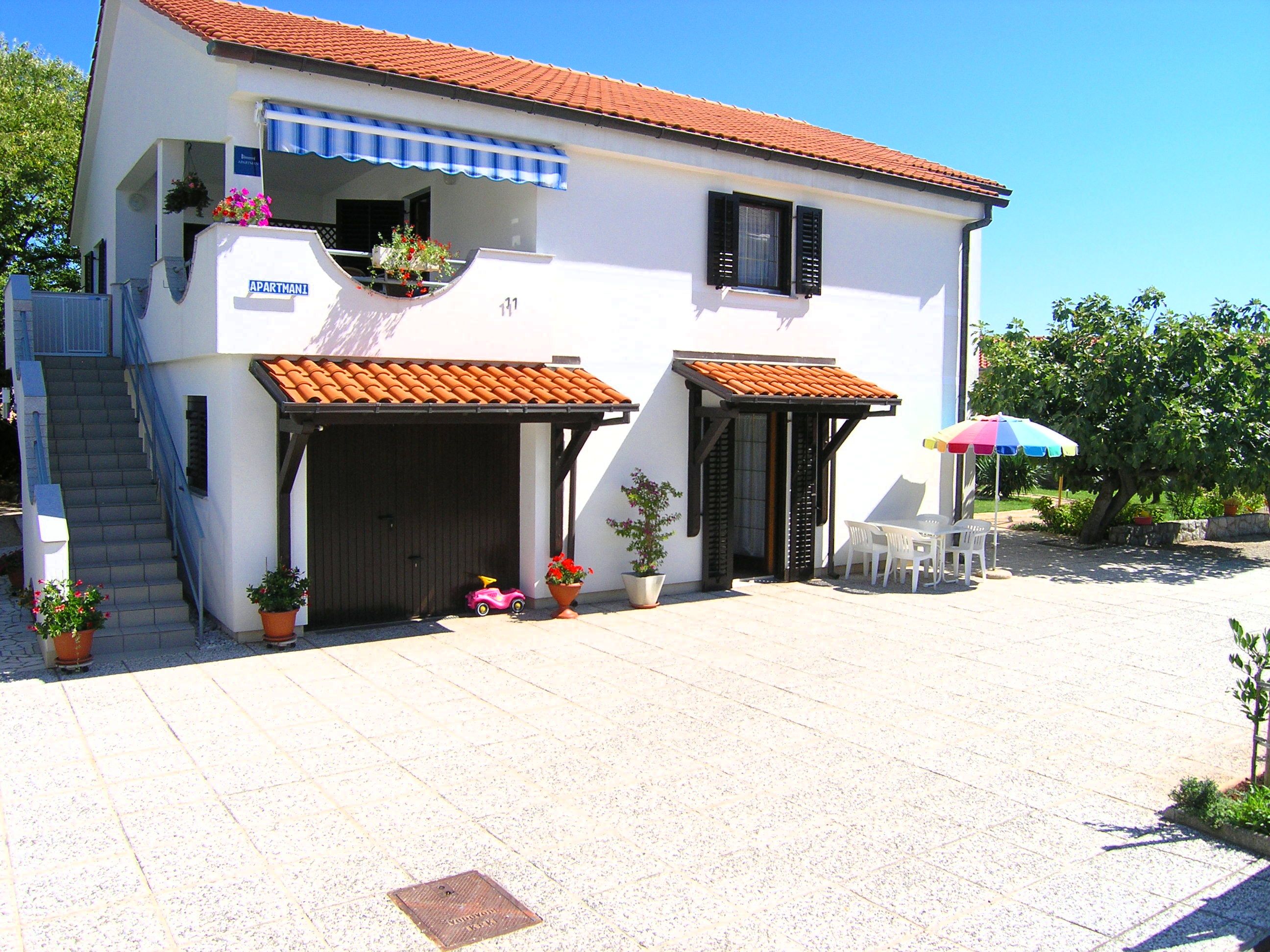 Apartments Dolencic 15141-A2