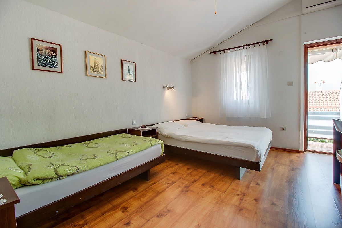 Apartments Anna 17581-A2