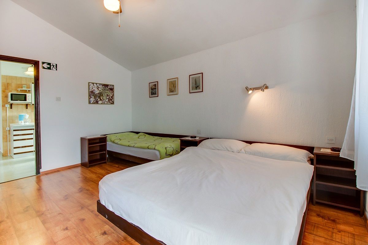 Apartments Anna 17581-A2