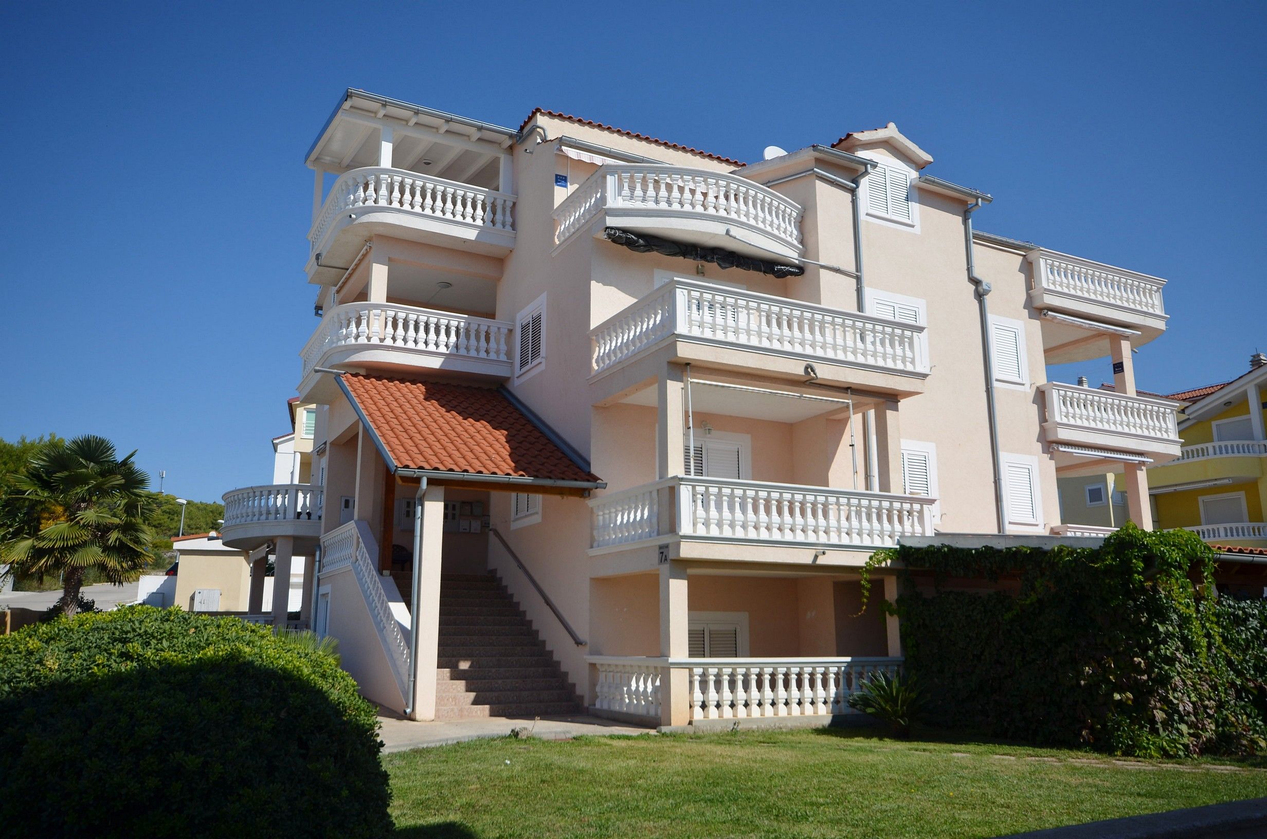 Apartment Dora 18251-A1